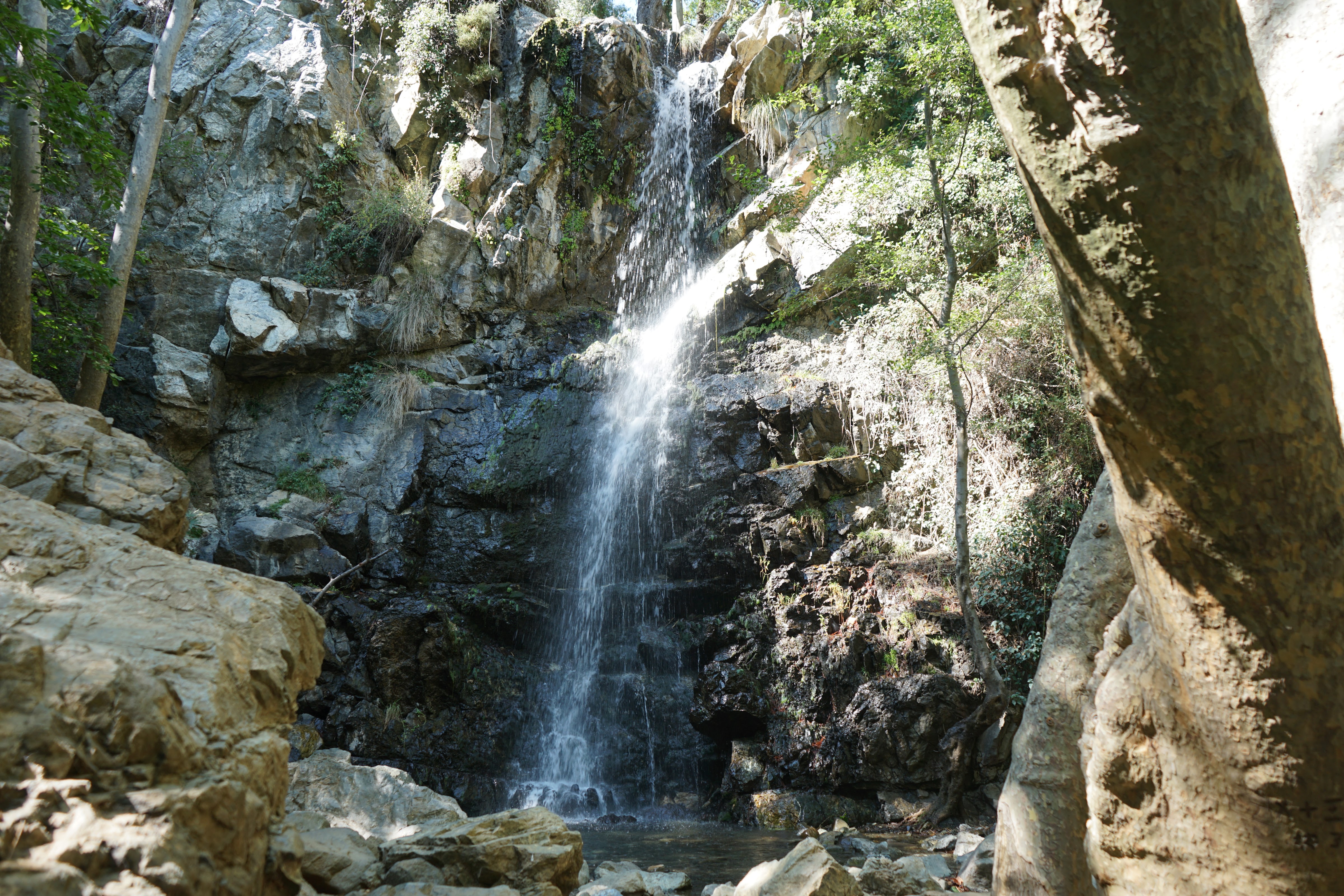 מפל קאלדרימוס (Caledonia Waterfalls)