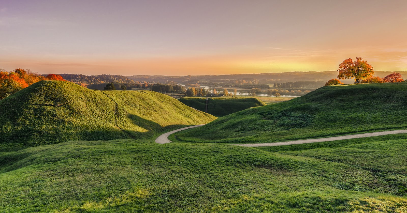 Куда поехать из Вильнуса - 10 лучших мест