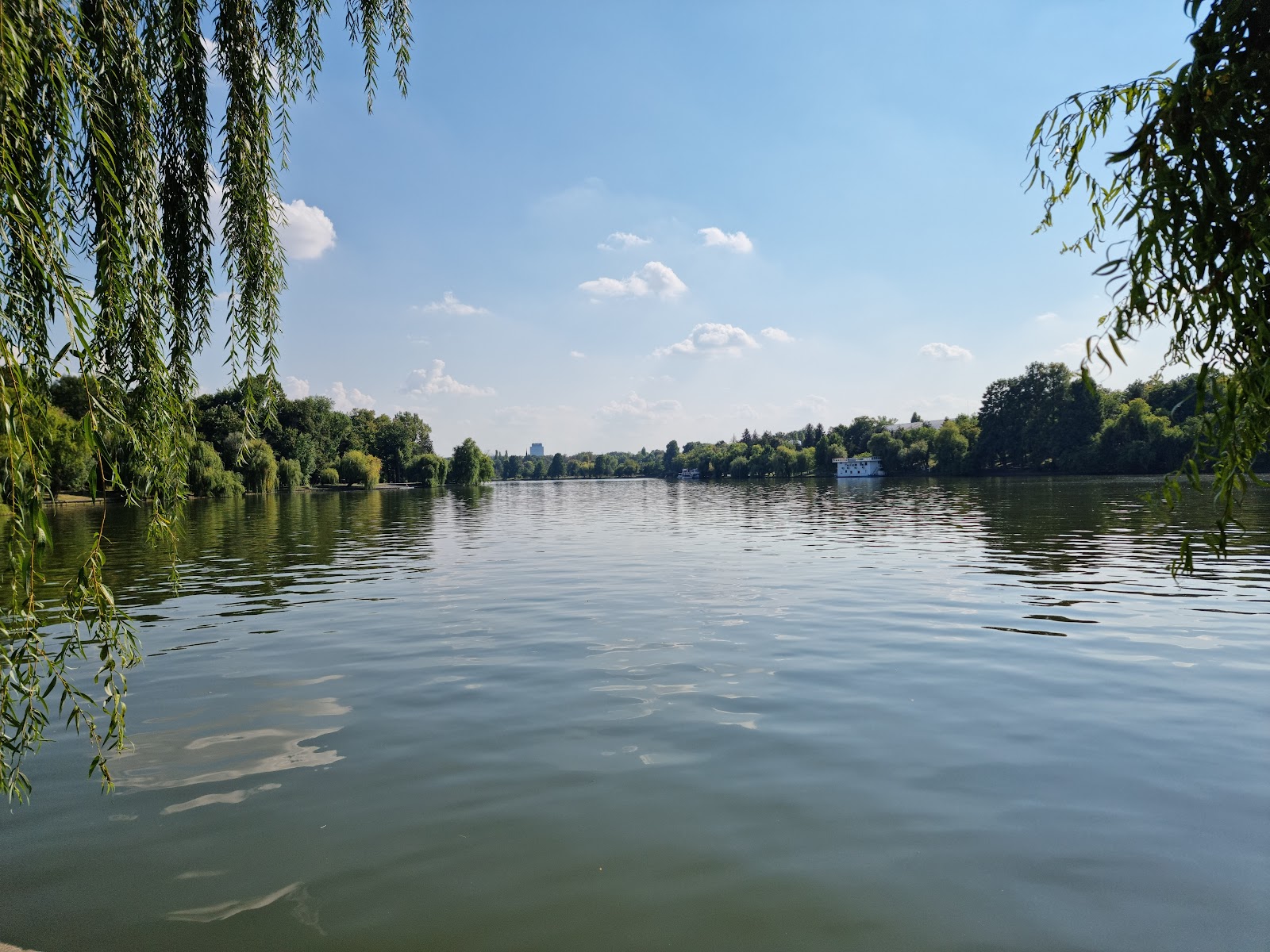 פארק הרסטראו - Herăstrău Park