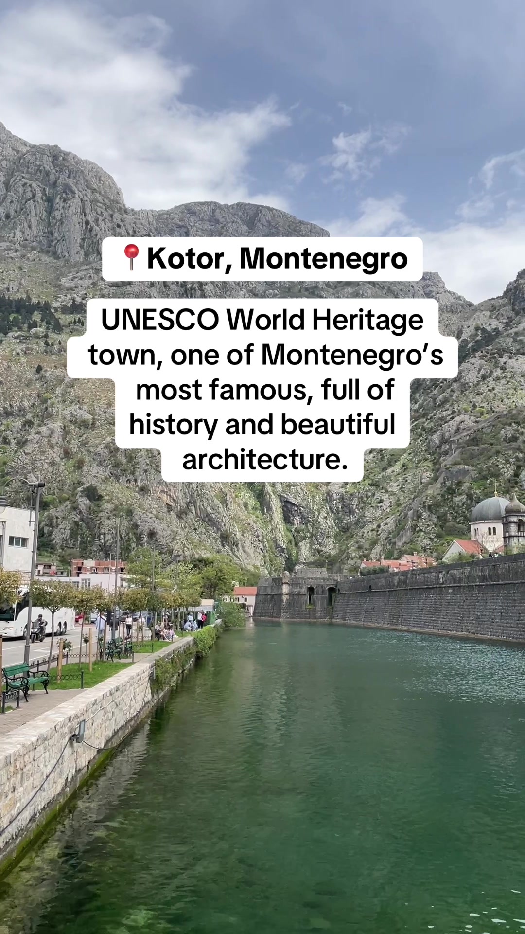 Kotor Old Town (העיר העתיקה קוטור)