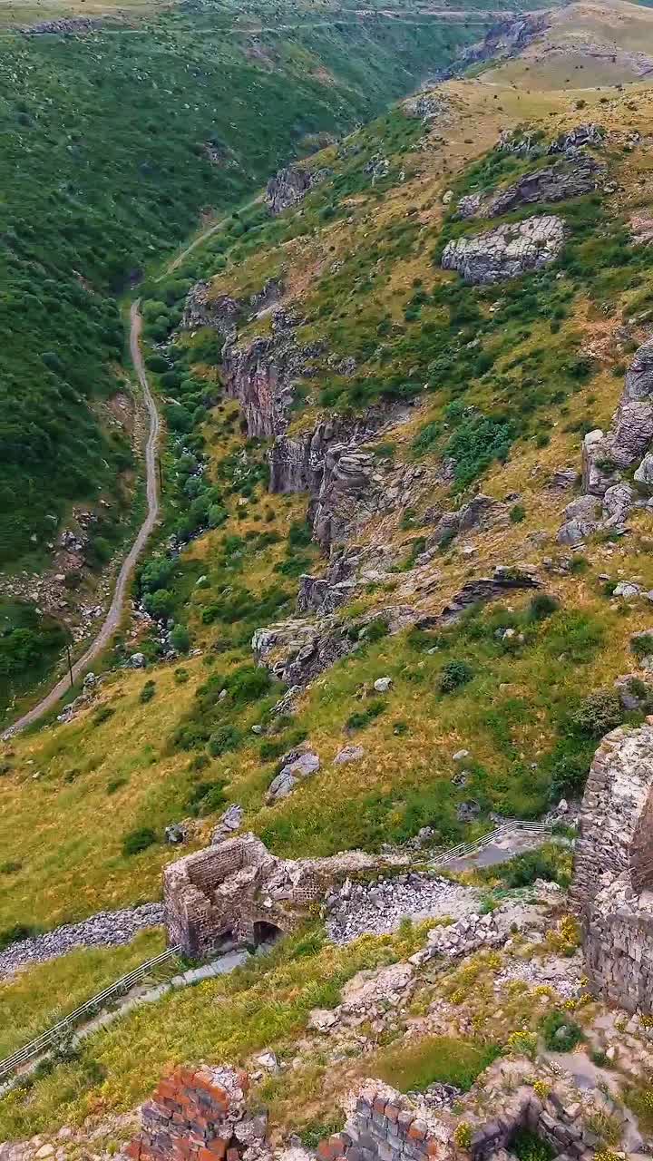 Крепость Амберд (Amberd Fortress)