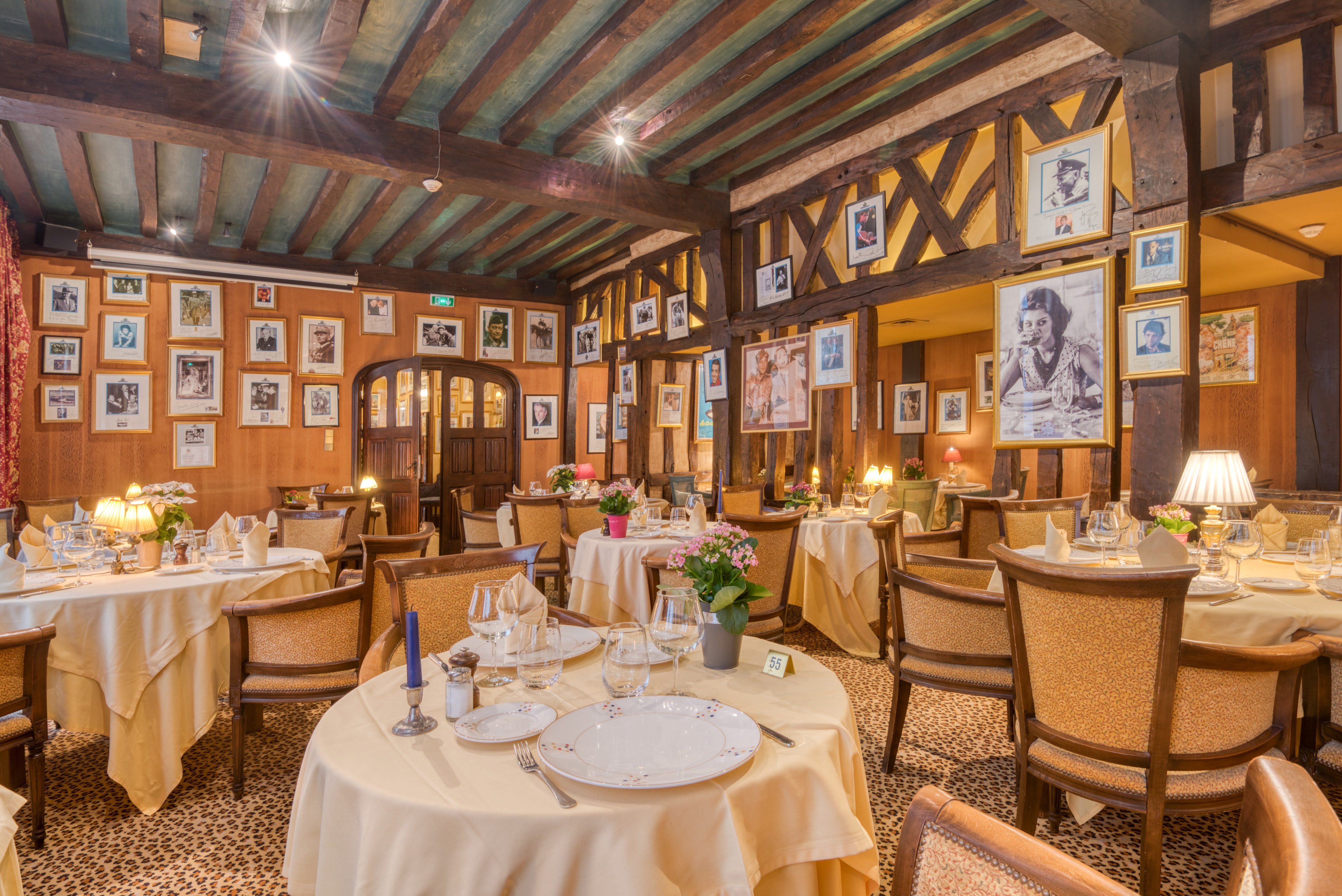 Изображение для La Couronne