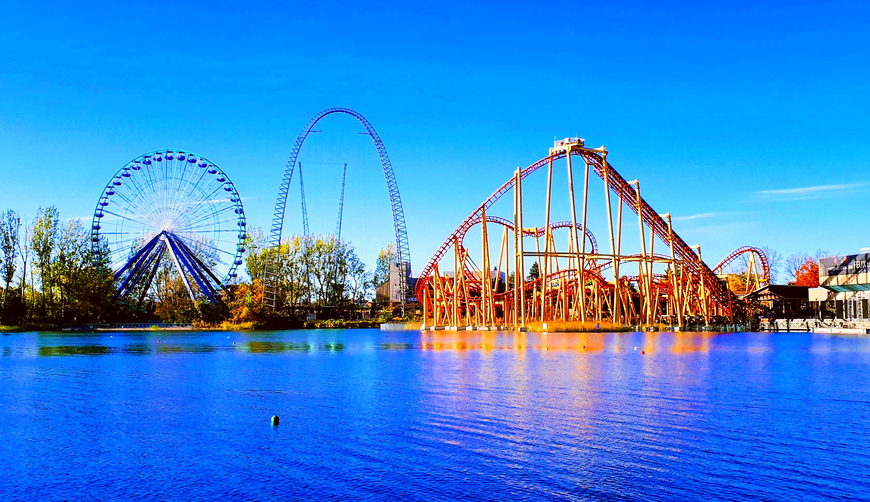 פארק שעשועים La Ronde