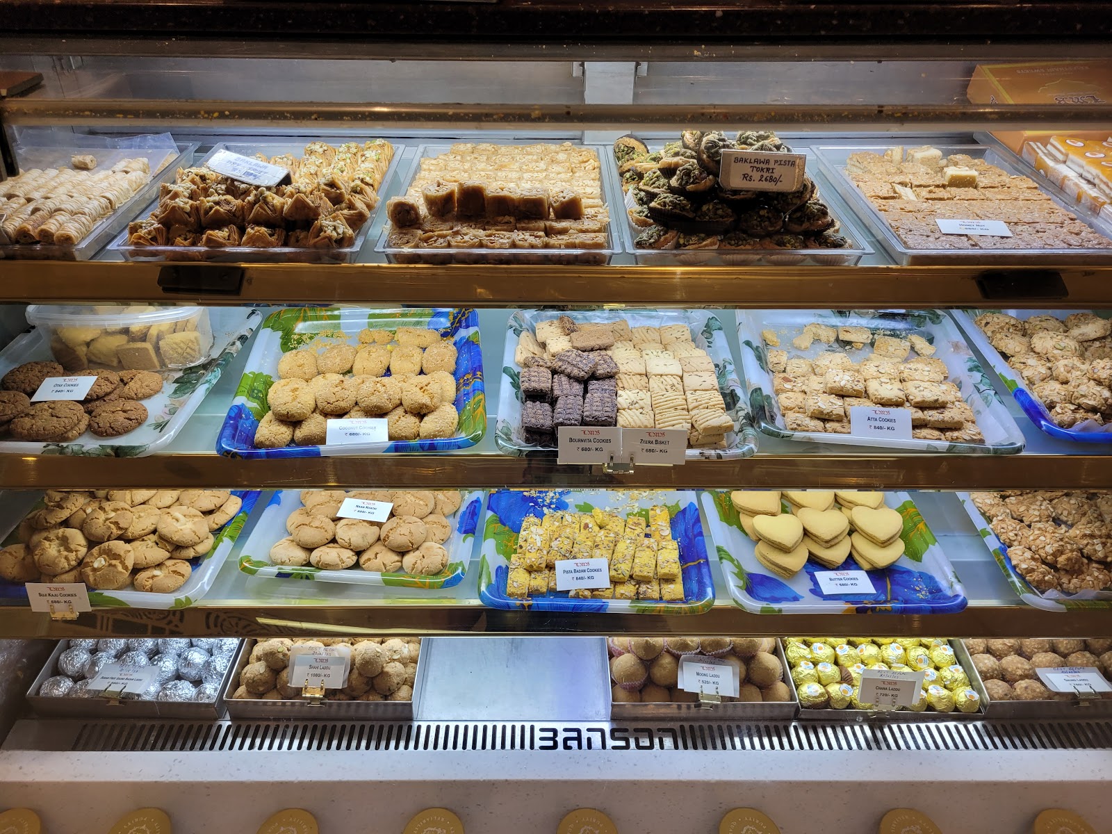 תמונה עבור Laxmi Misthan Bhandar (LMB)