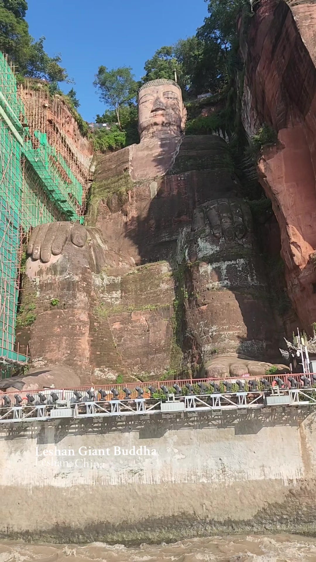 Leshan Giant Buddha (乐山大佛)