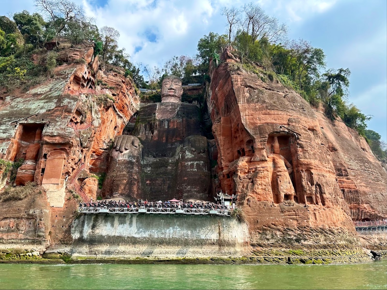 Leshan Giant Buddha (乐山大佛)