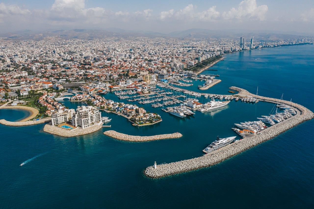מרכז התרבות וארמון ולנציאנו (Limassol Marina & Promenade area)