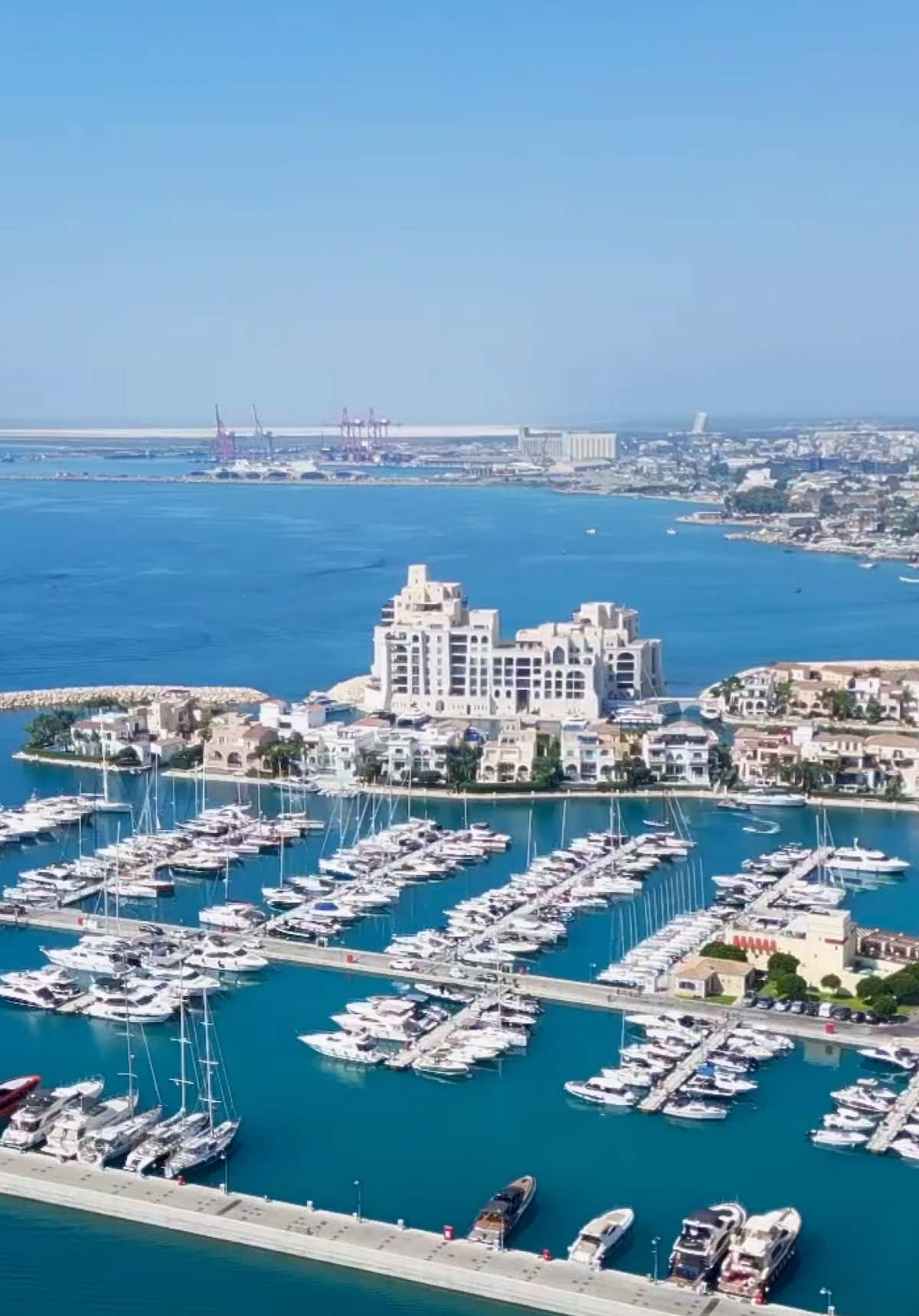 Лимассольская марина (Limassol Marina)