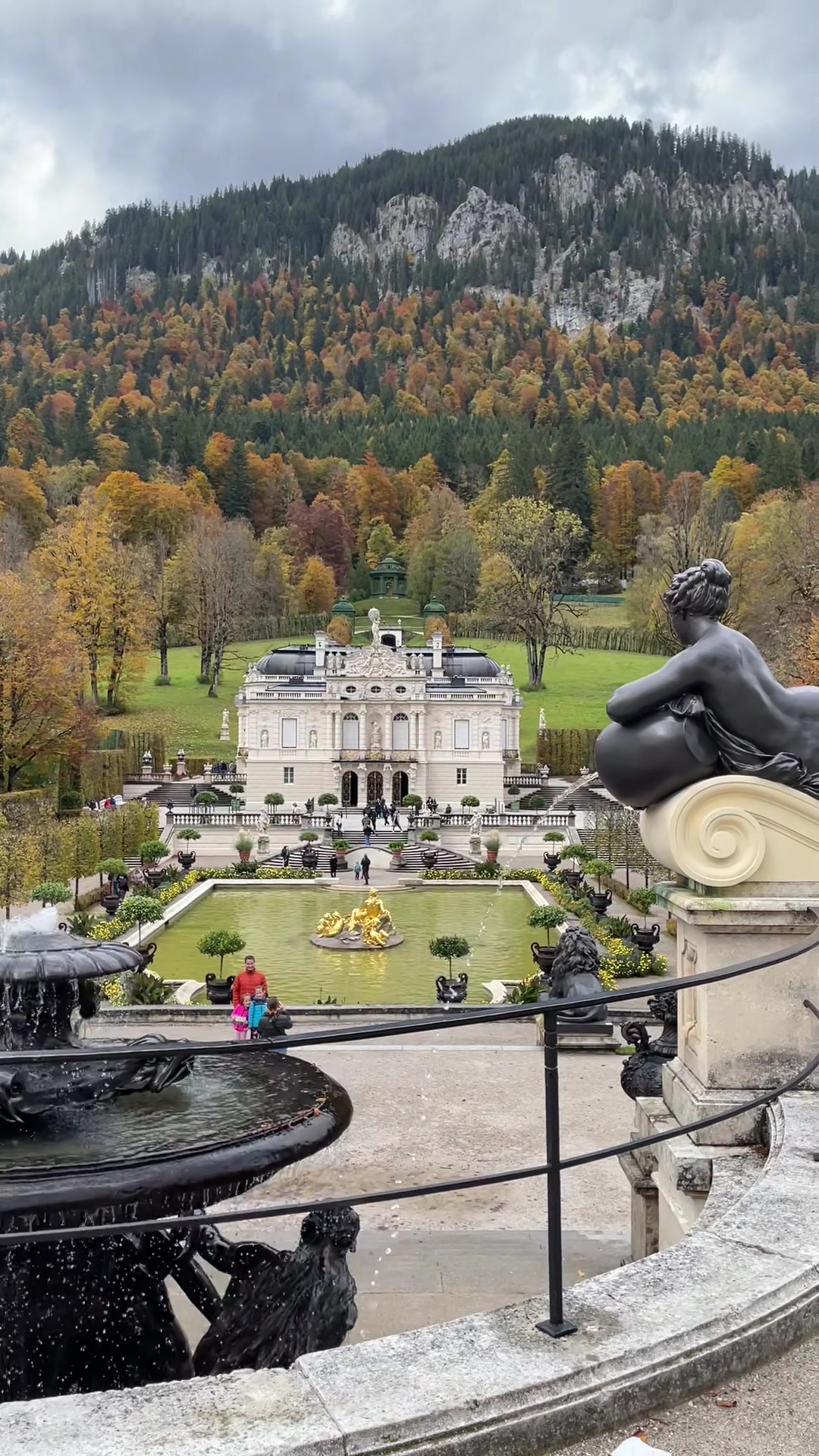 Линденхоф (Lindenhof Hill)