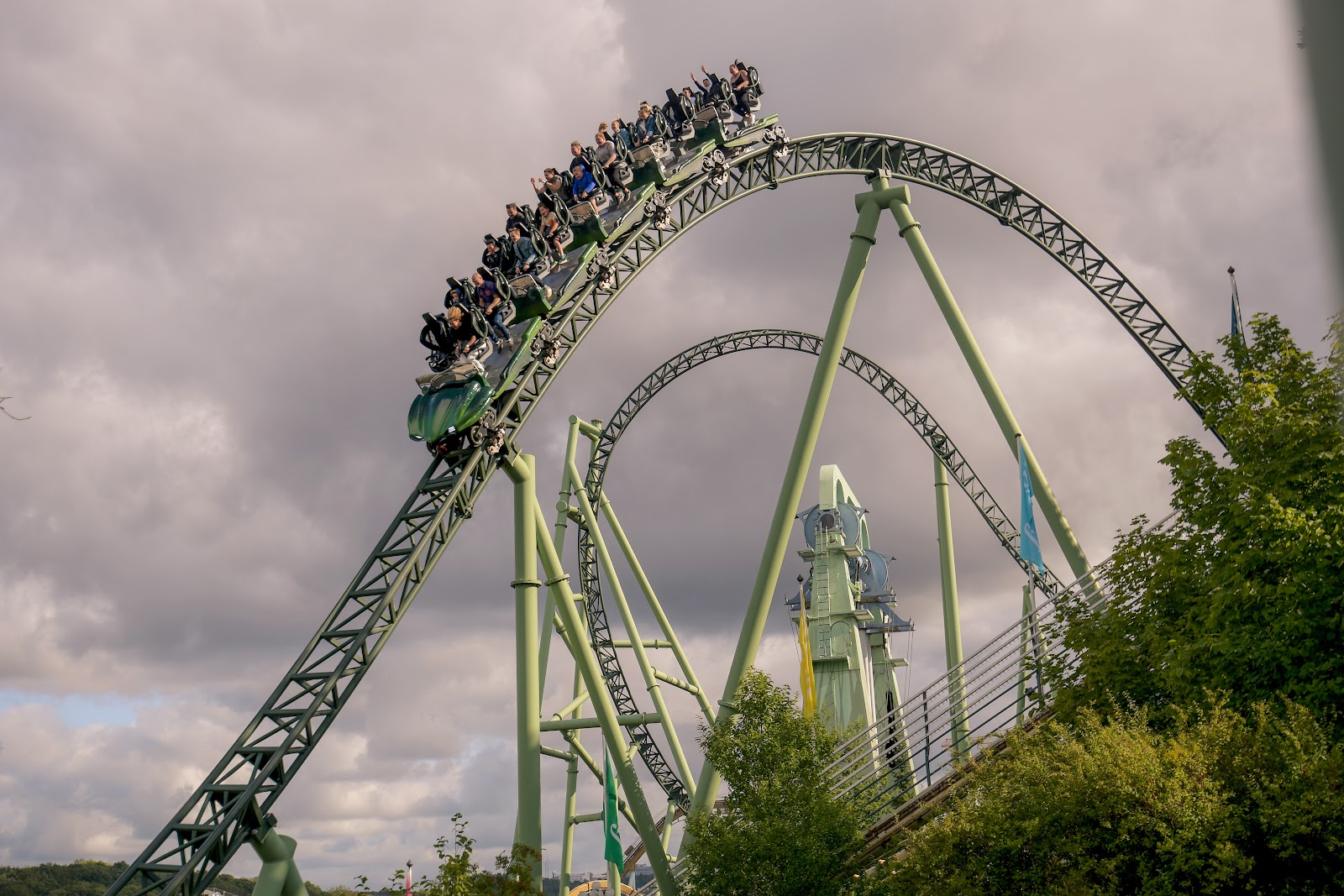 Liseberg (крупнейший парк развлечений в Гётеборге)