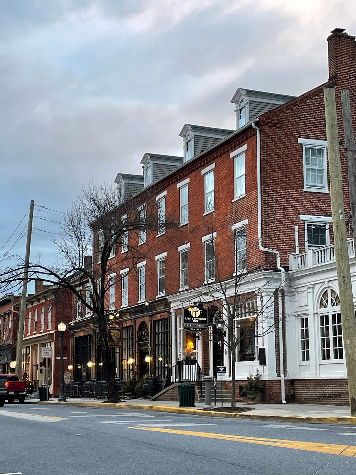 Picture for Lititz Springs Inn & Spa - Bulls Head Public House