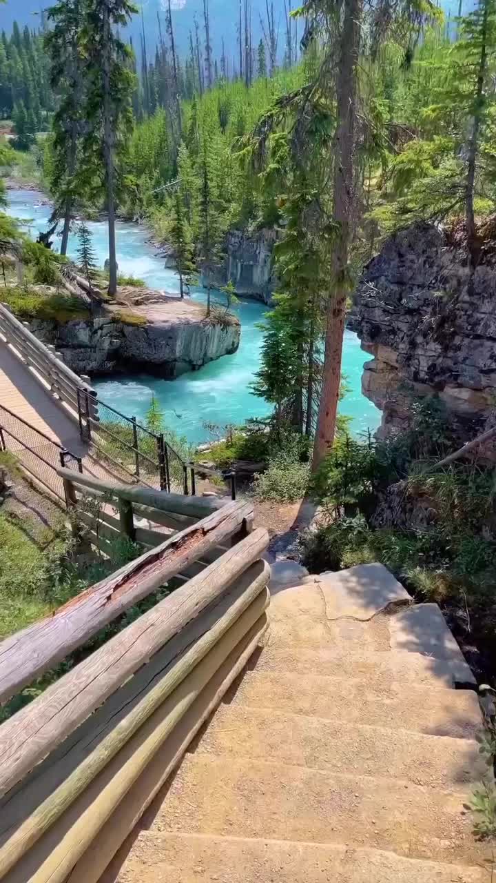 Maligne Canyon