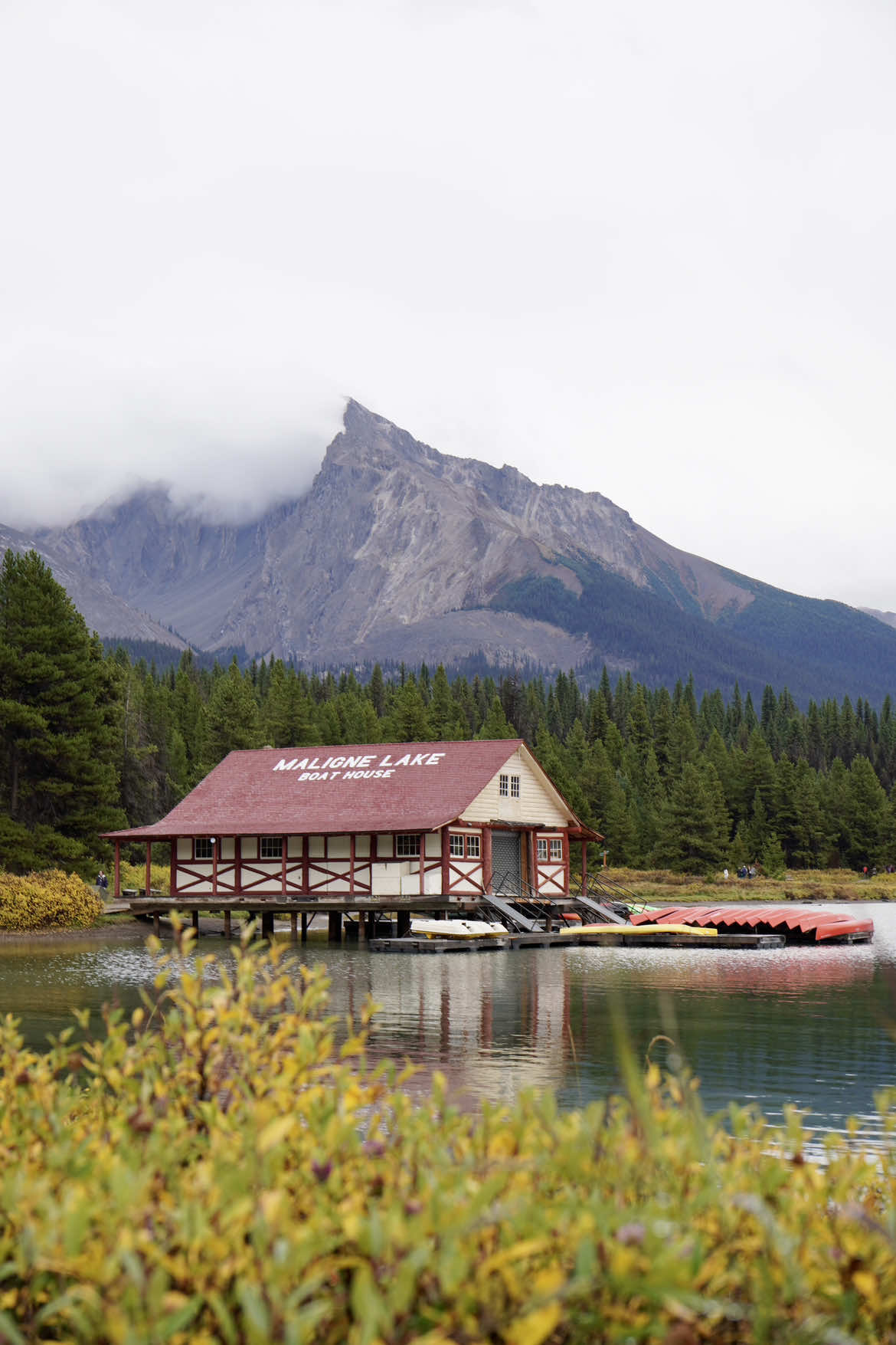 Maligne Lake