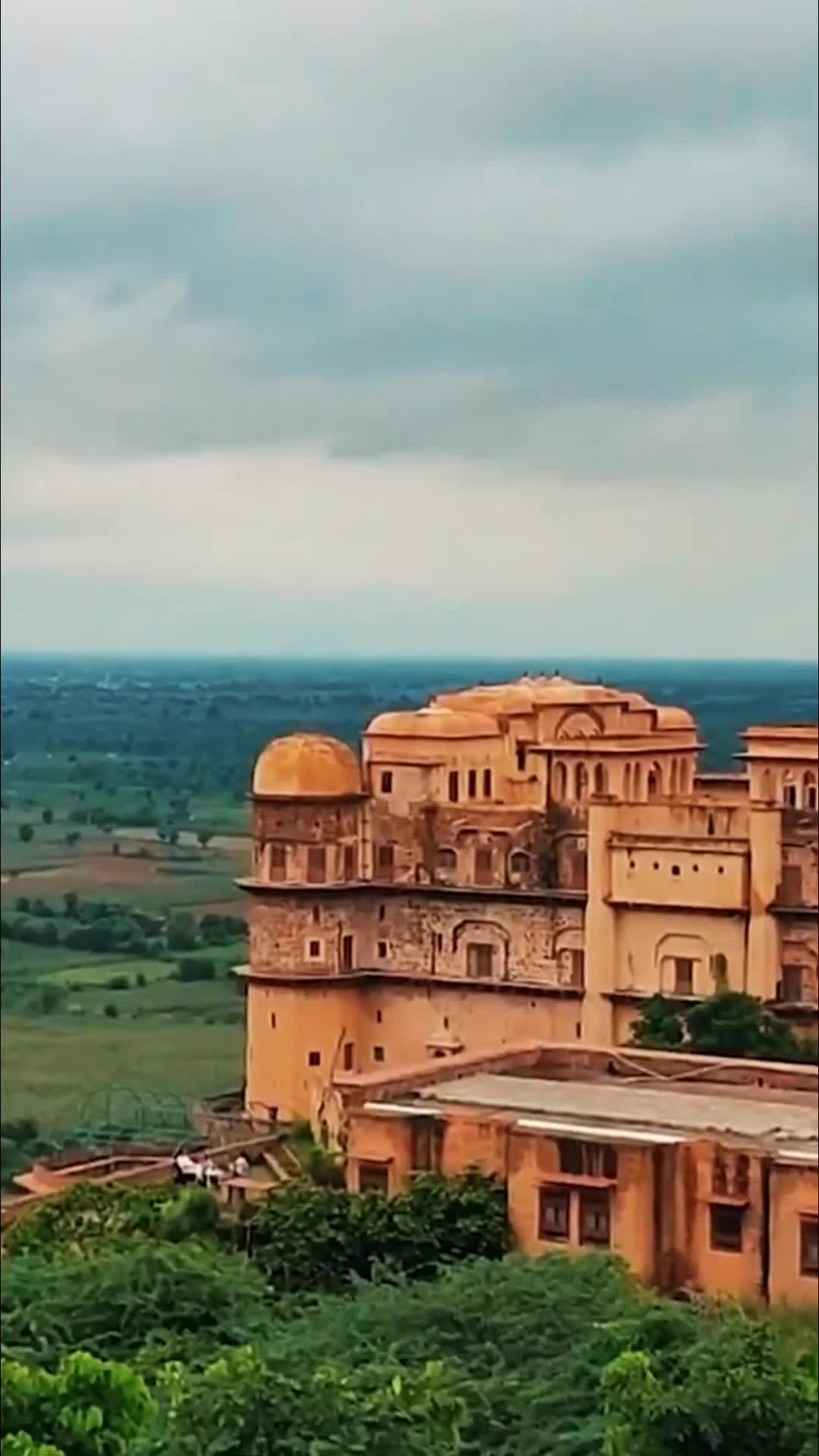 מבצר נימראנה (Neemrana Fort)