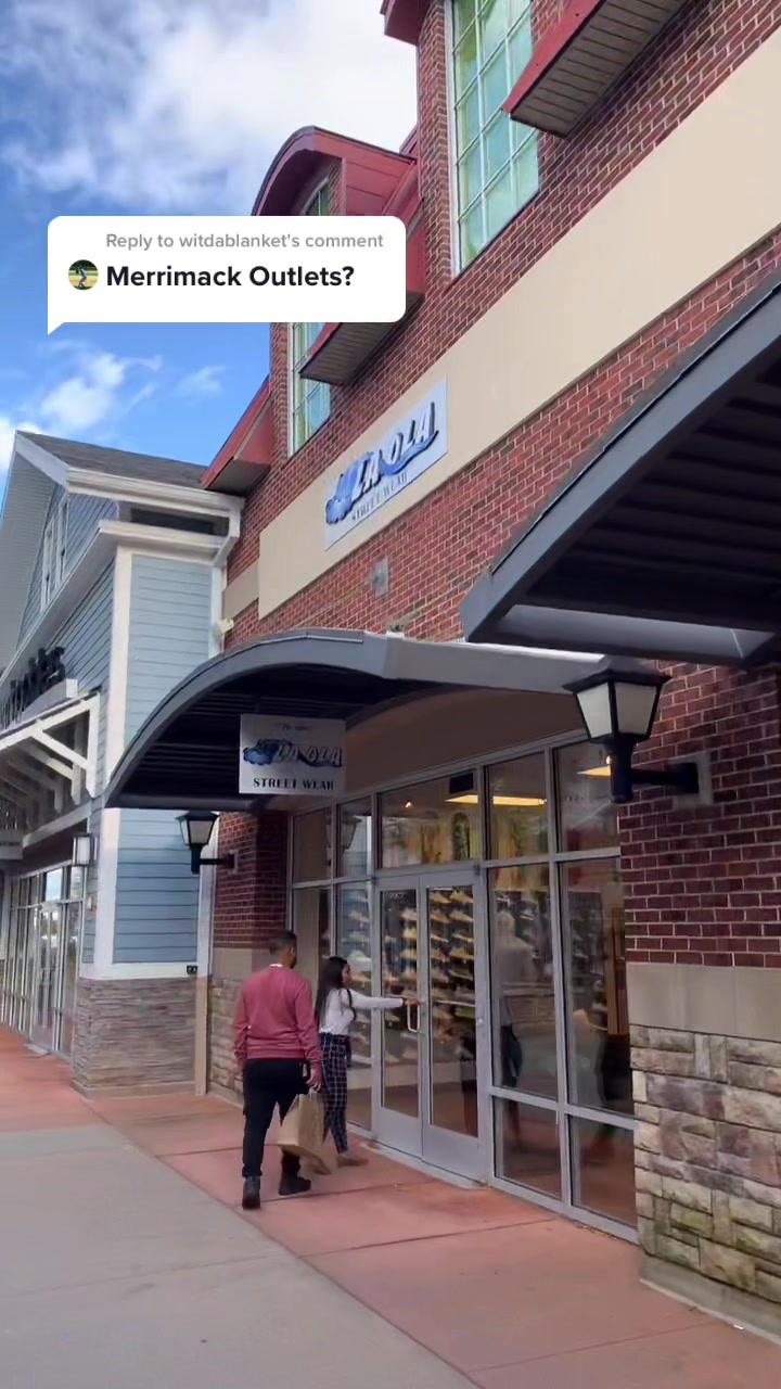 Merrimack Premium Outlets