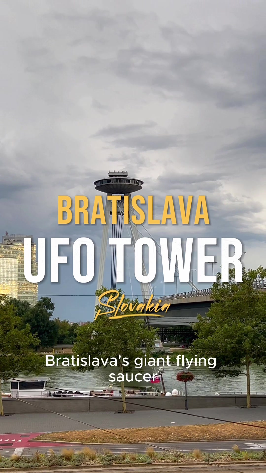 מגדל התצפית UFO (UFO Observation Deck, Most SNP)