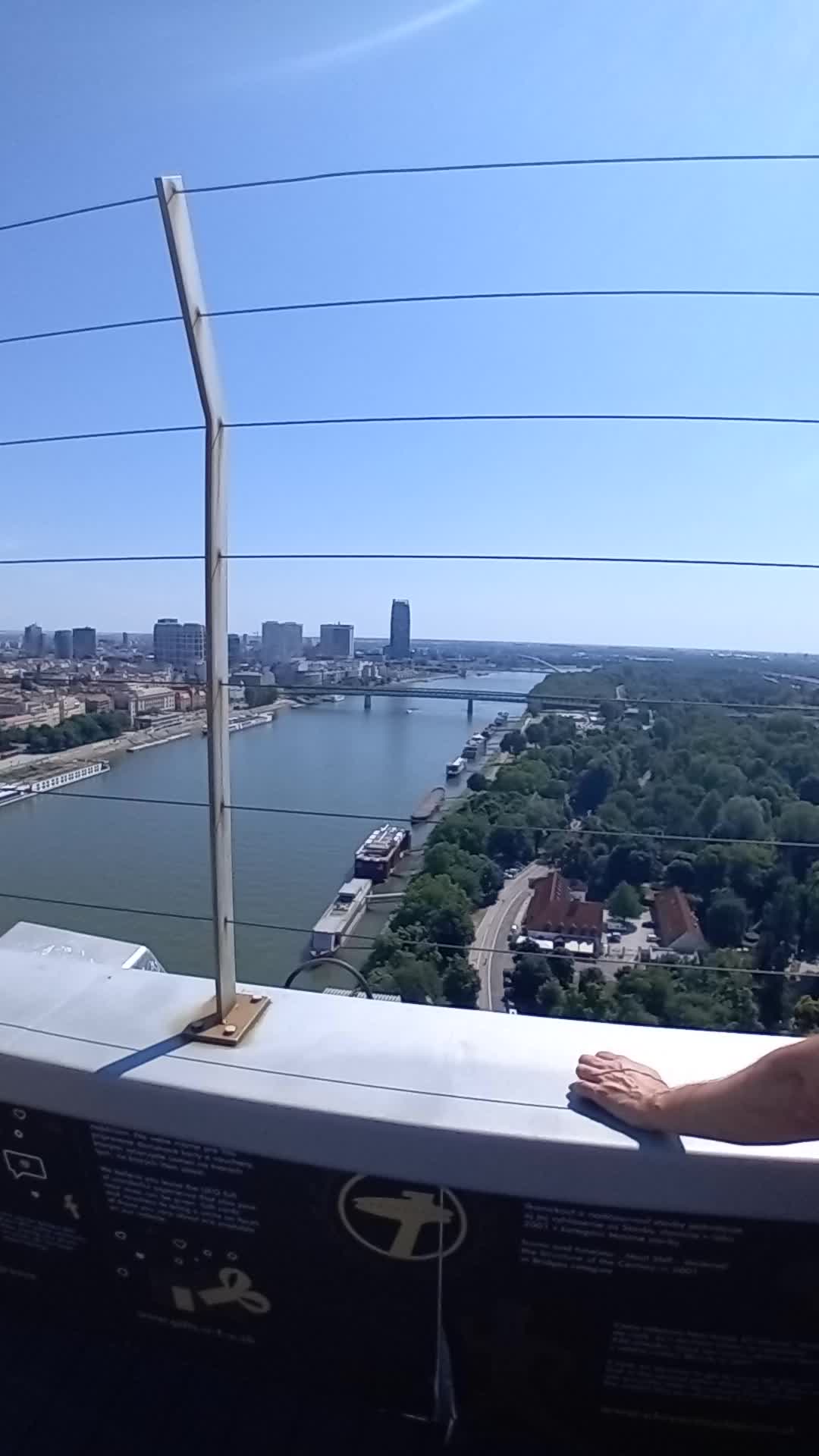 מגדל התצפית UFO (UFO Observation Deck, Most SNP)