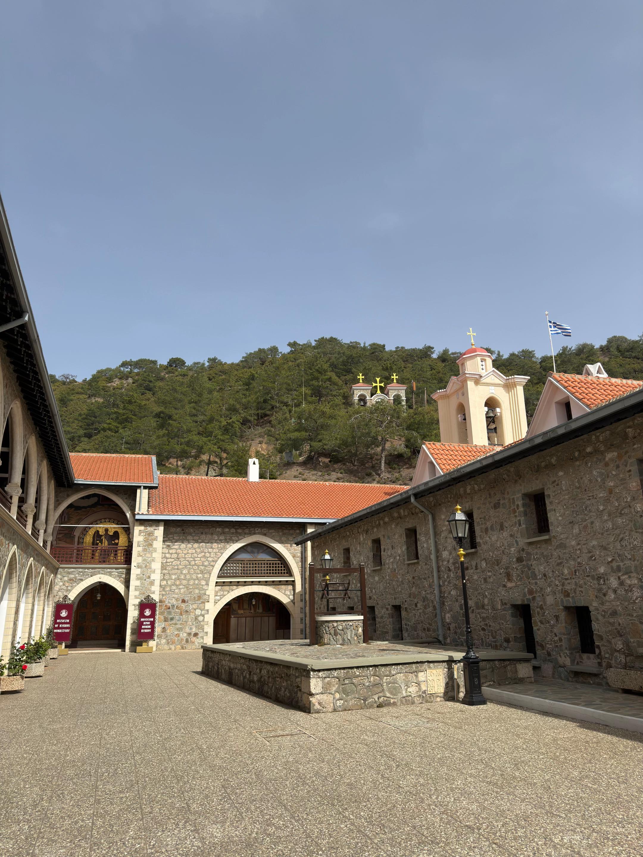 Монастырь Киккос (Kykkos Monastery), Троодос
