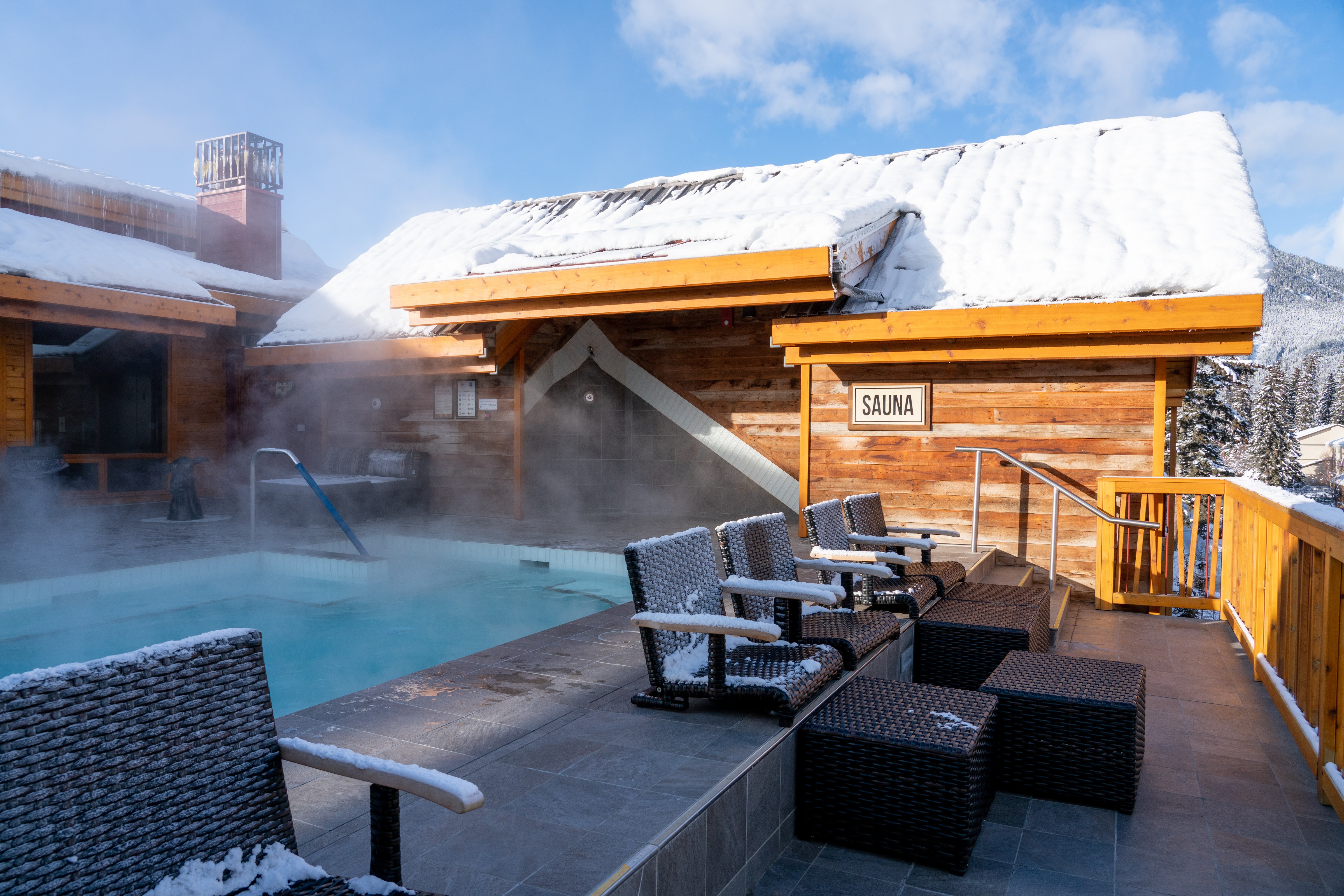 Picture for Moose Hotel & Suites (Banff)