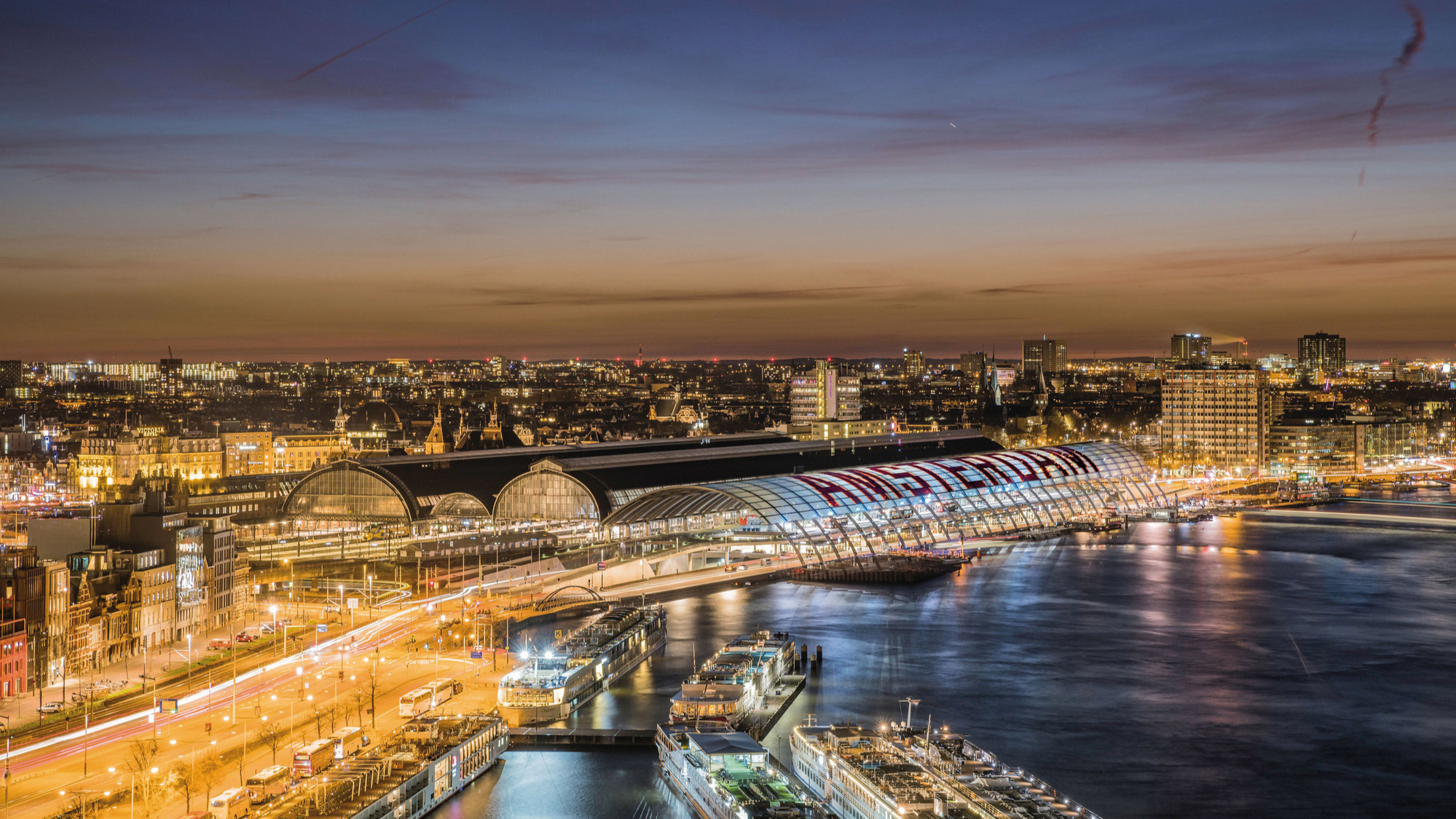 Mövenpick Hotel Amsterdam City Centre