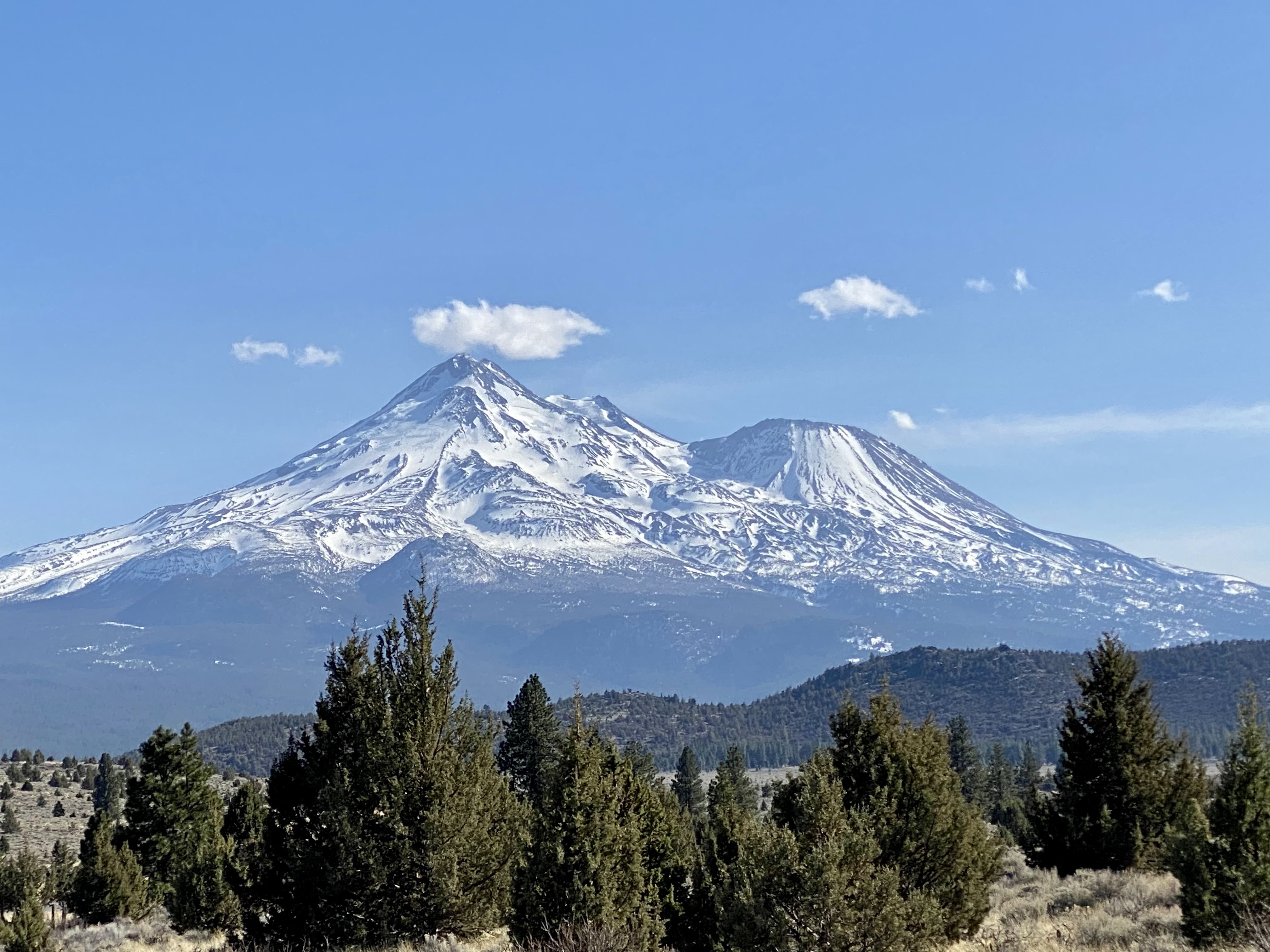 Mount Shasta (Mount Shasta City viewpoints)