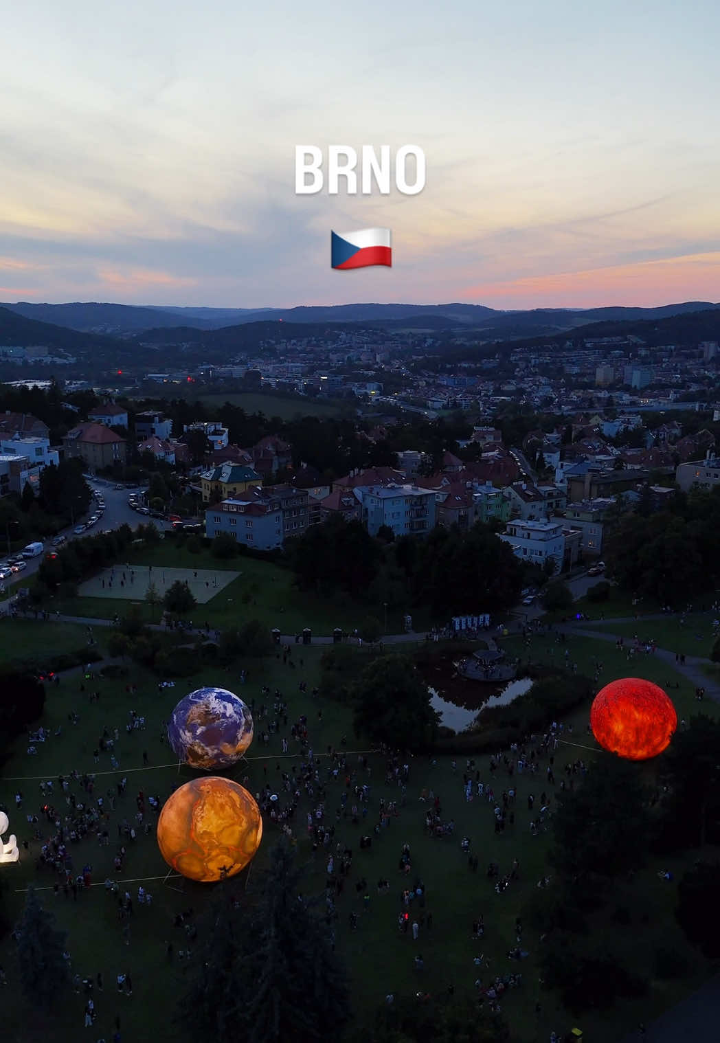 מצפה כוכבים והפלנטריום (Brno Observatory and Planetarium)