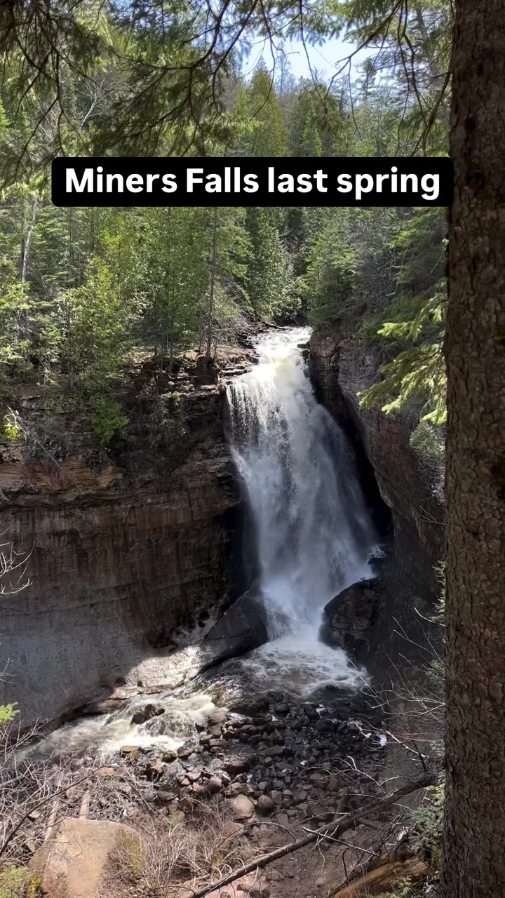 Munising Falls