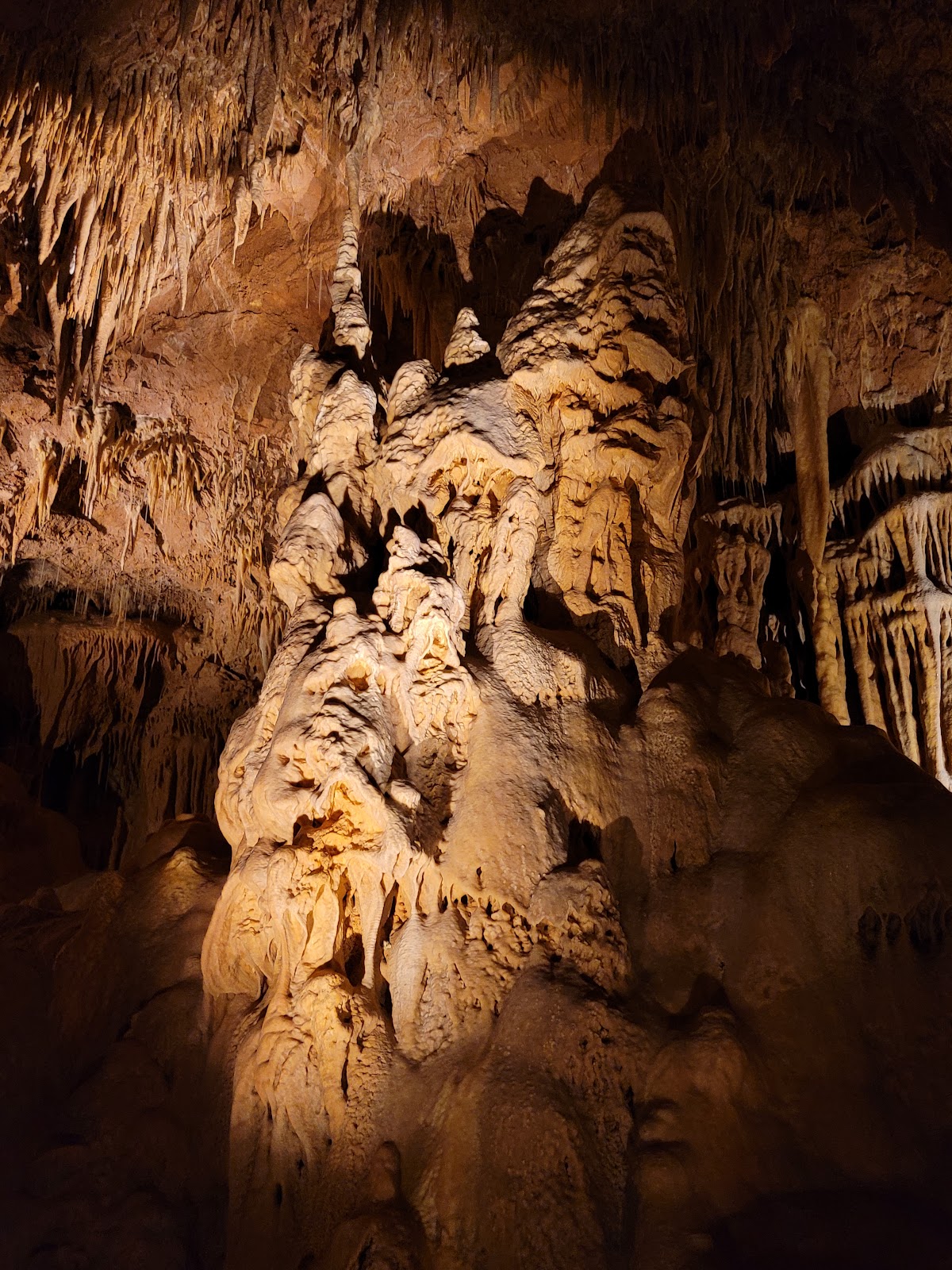 Natural Bridge Caverns