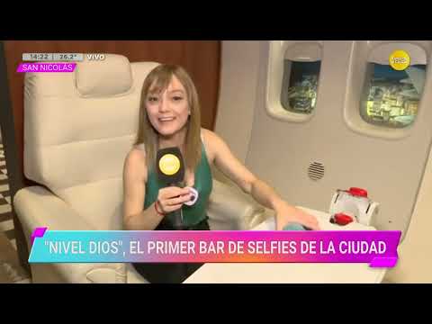 Nivel Dios Selfie Bar