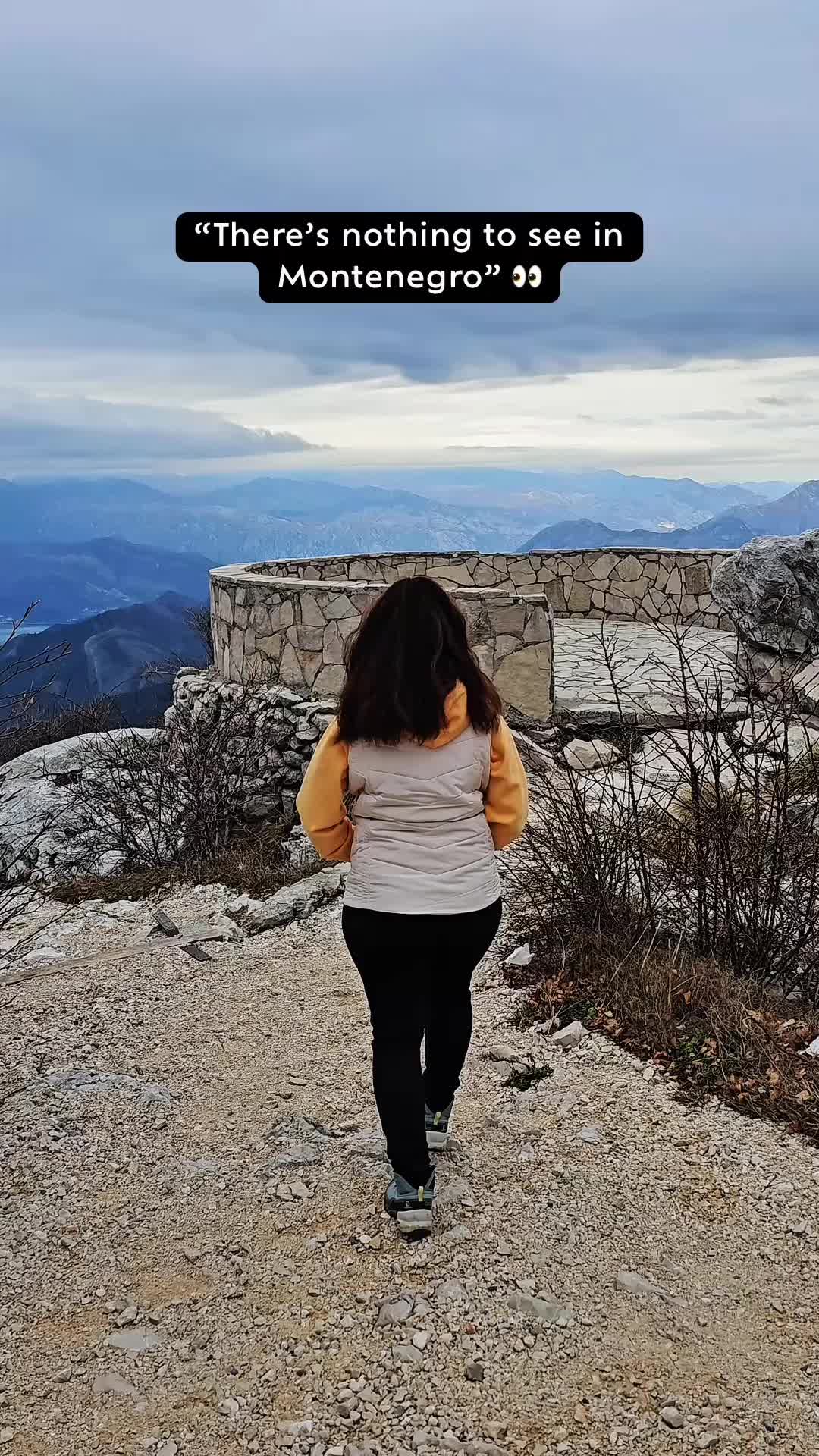 נקודת התצפית סרפנטינות נייגושי (Njeguši Serpentine Viewpoint)