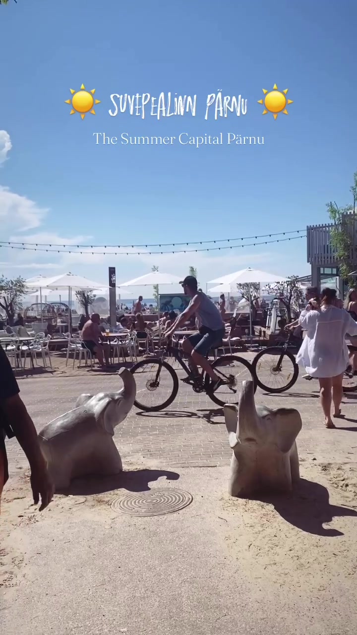 פַּרְנוּ – חוף הים (Pärnu Beach)