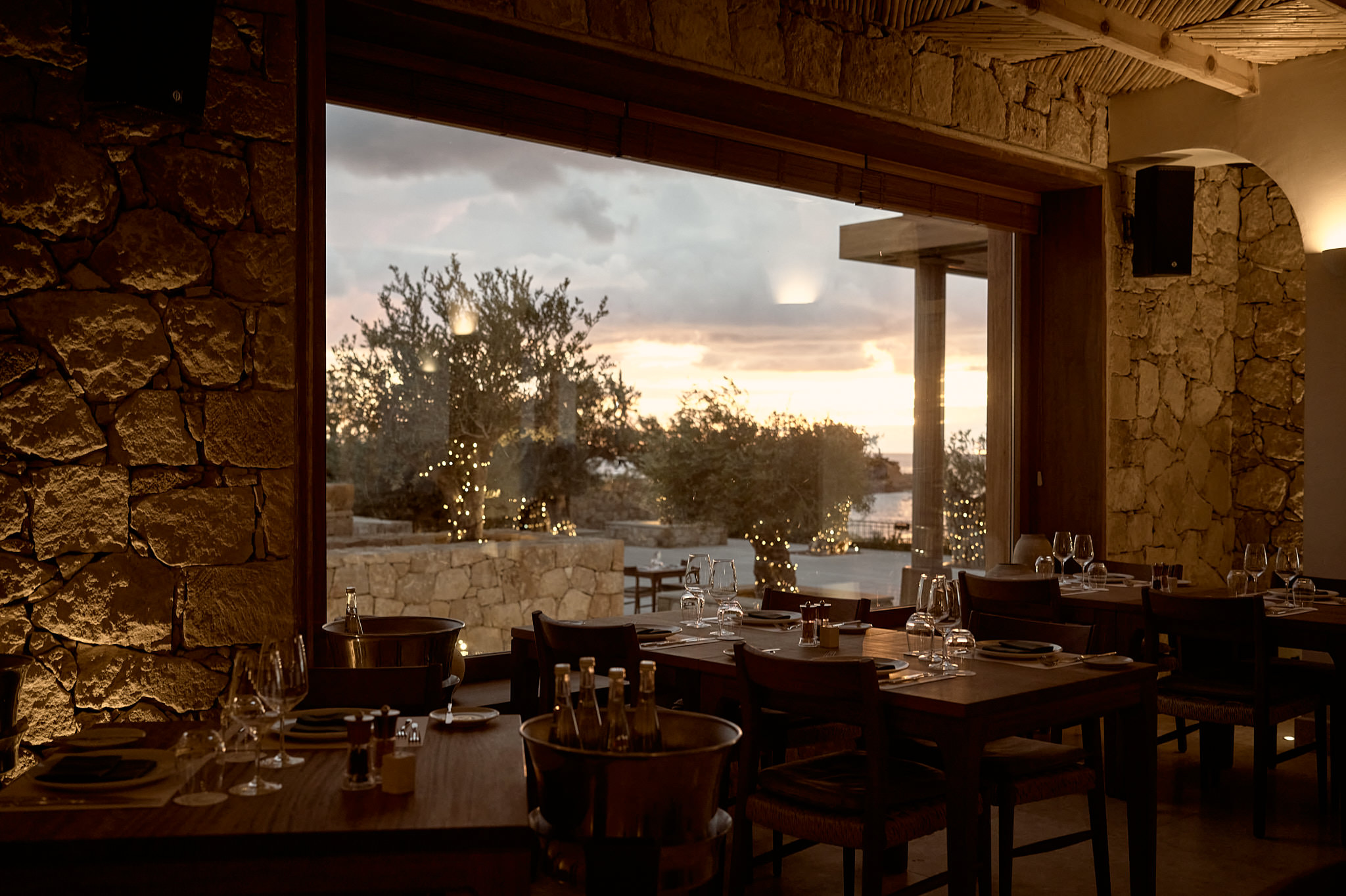 Изображение для PHOS Restaurant