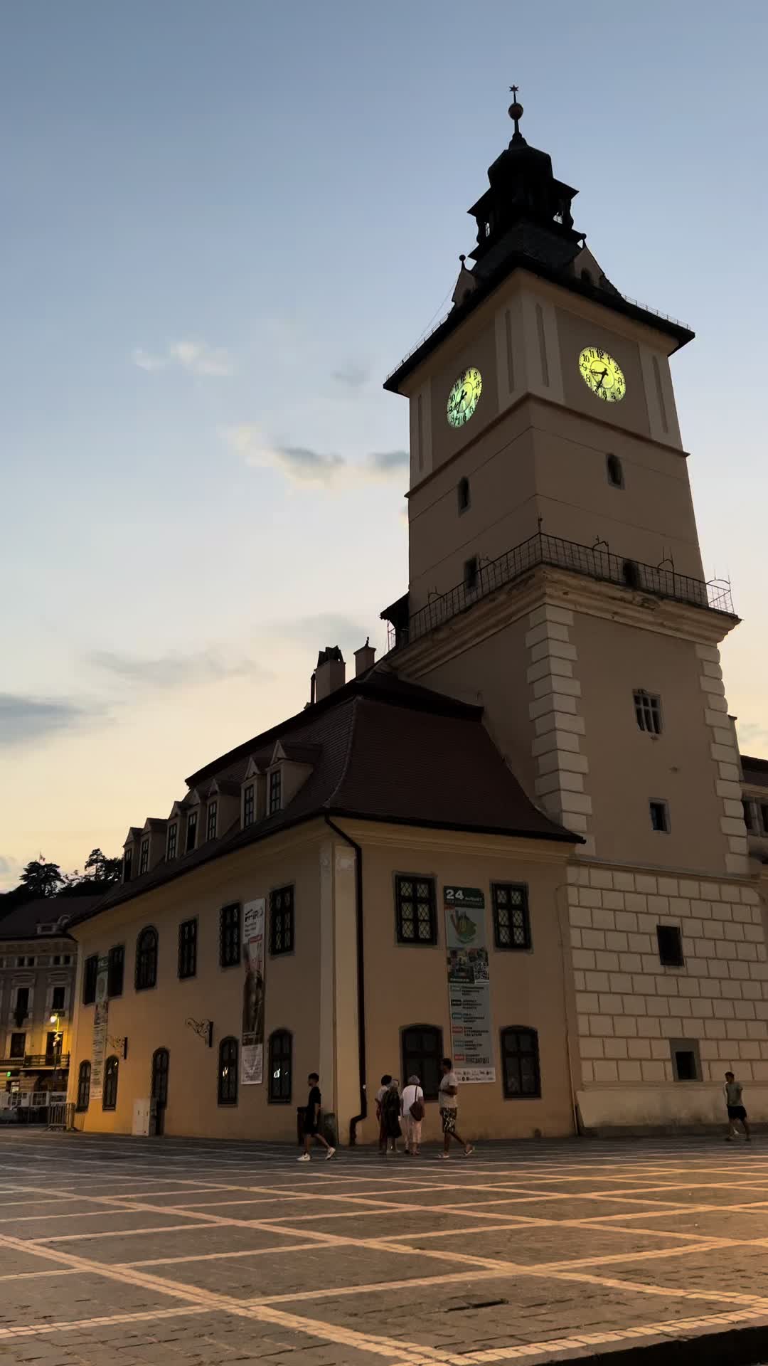 Площадь Совета (Piața Sfatului)