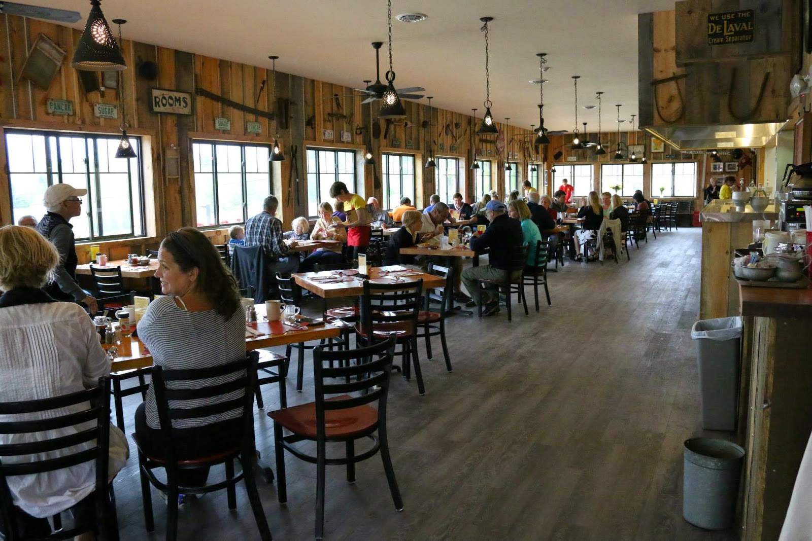 Picture for Polly's Pancake Parlor