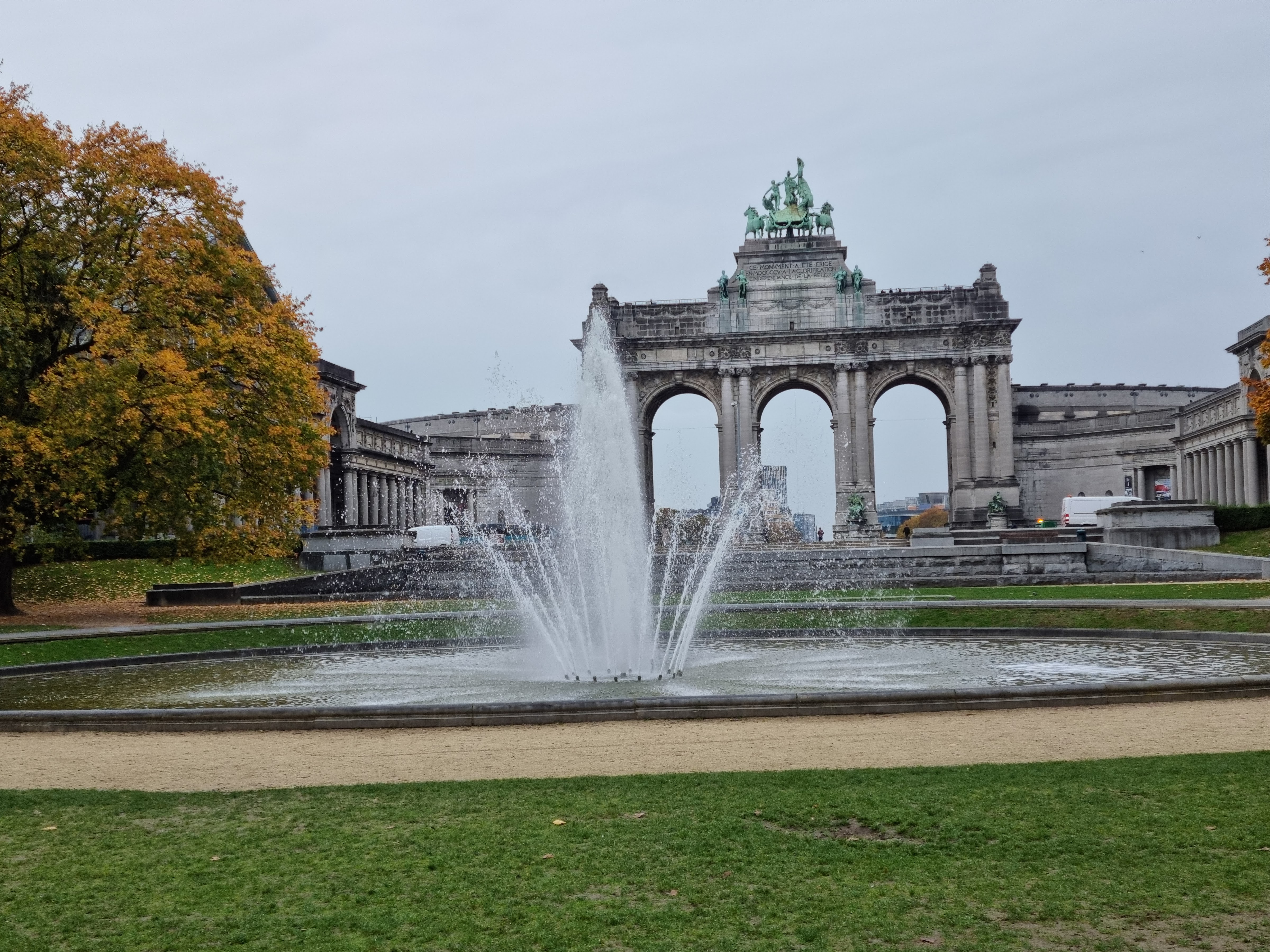 Европейский квартал и Парк пятнадцати-й юбилея (Parc du Cinquantenaire)