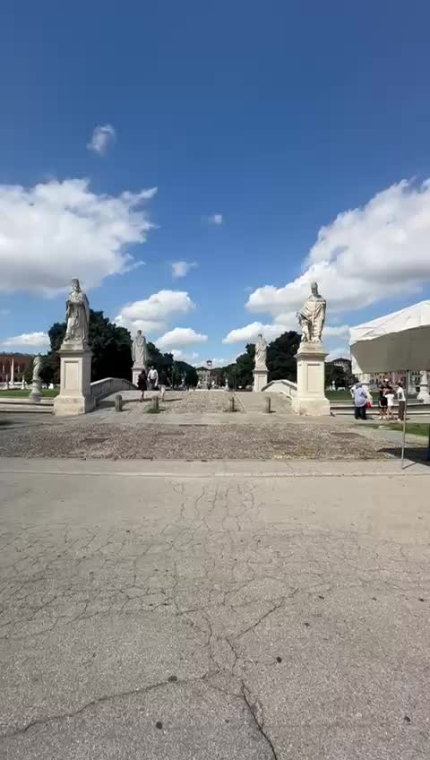 פראטו דלה ואלה (Prato della Valle)