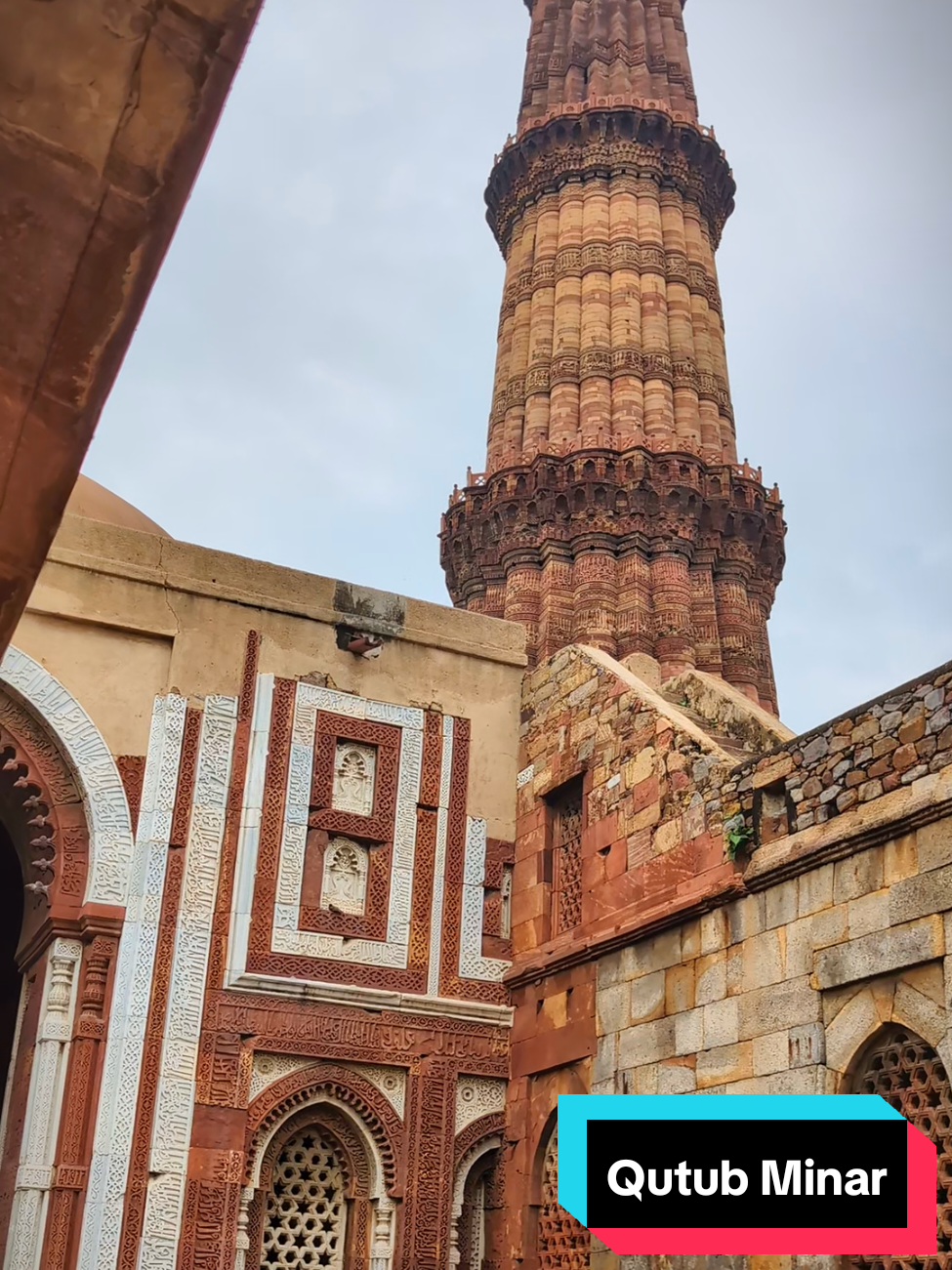 קוטוב מינאר (Qutub Minar, Delhi)