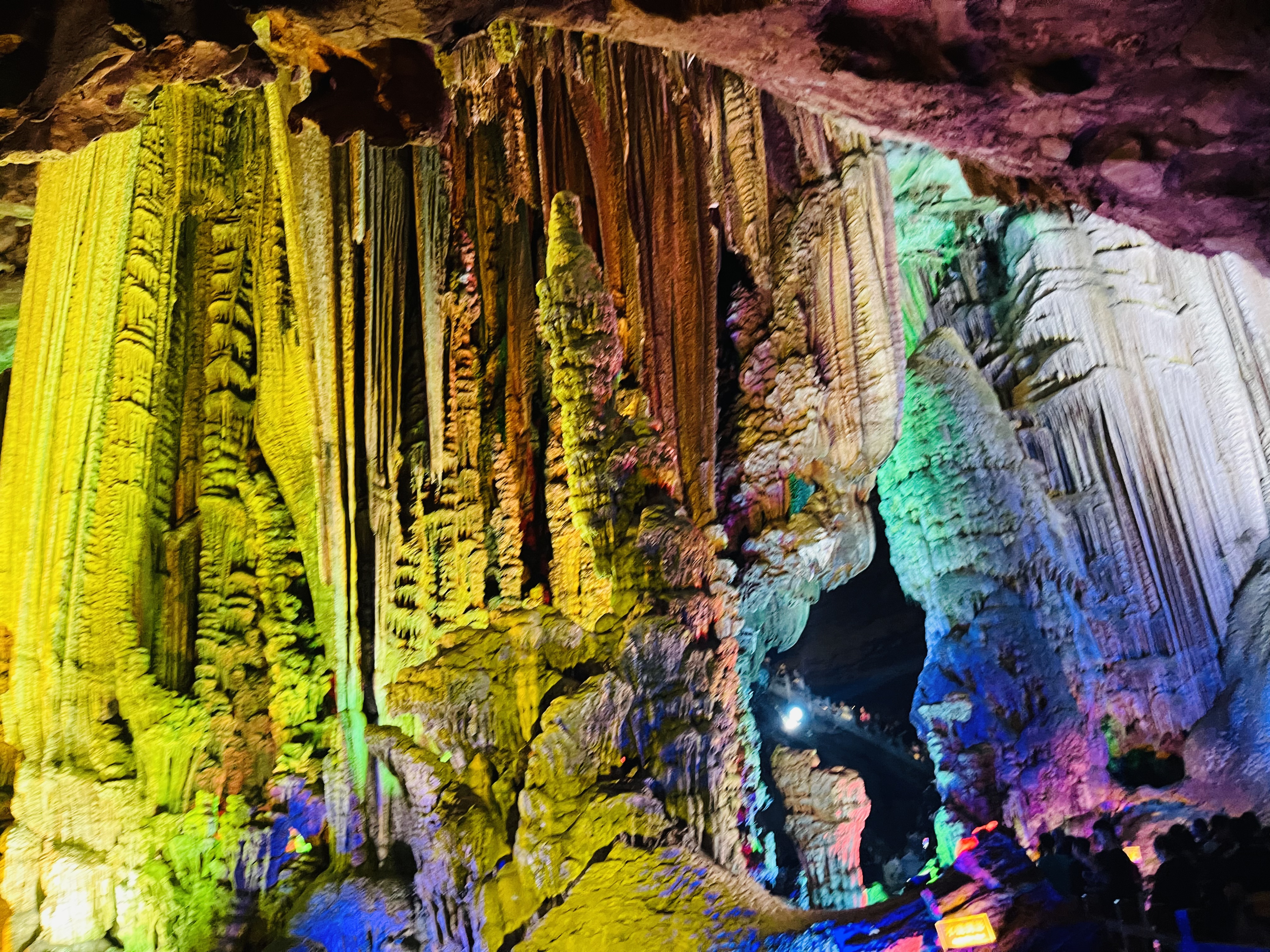 Reed Flute Cave (Гуйлинь)