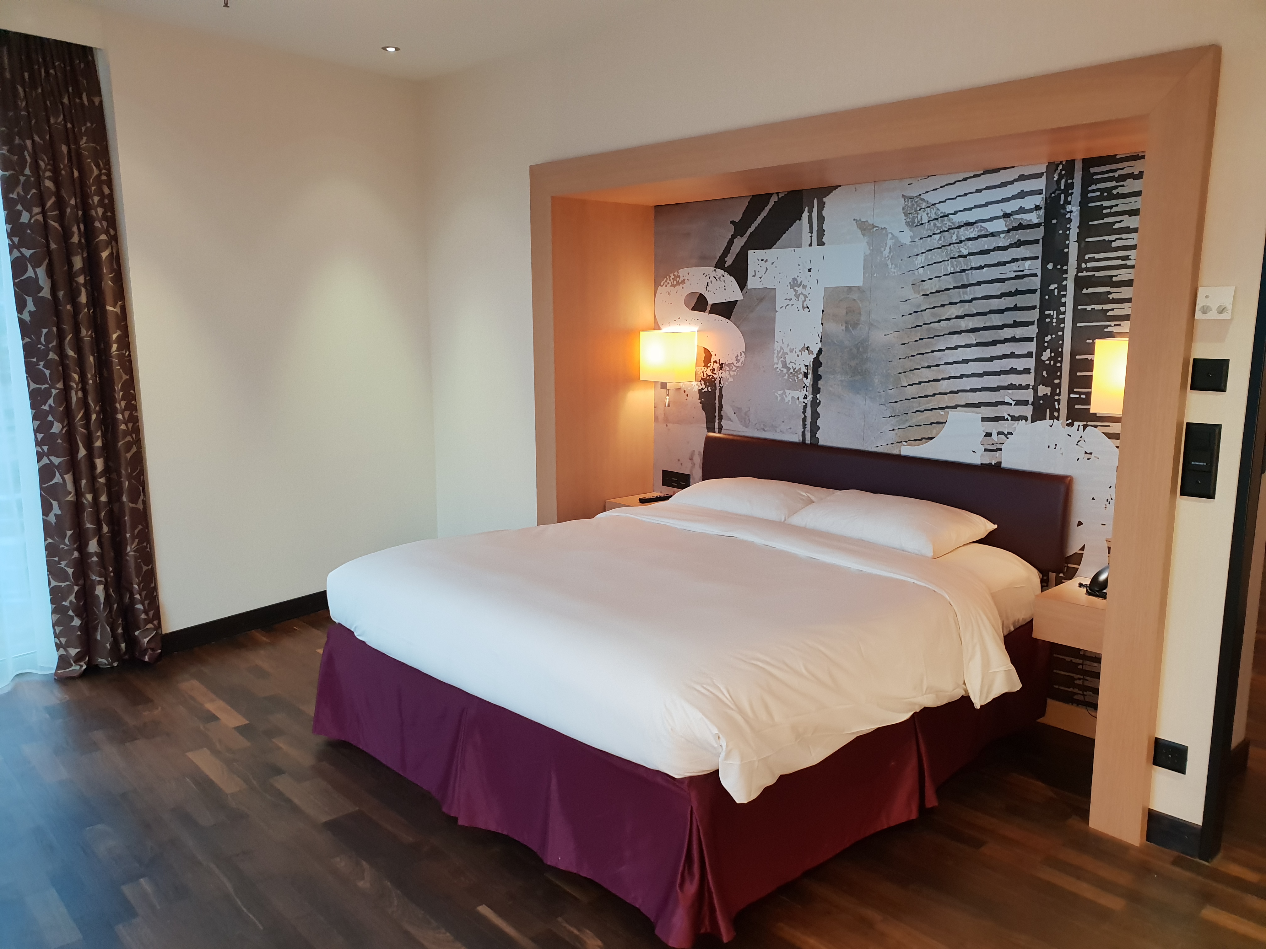 Renaissance Zurich Tower Hotel