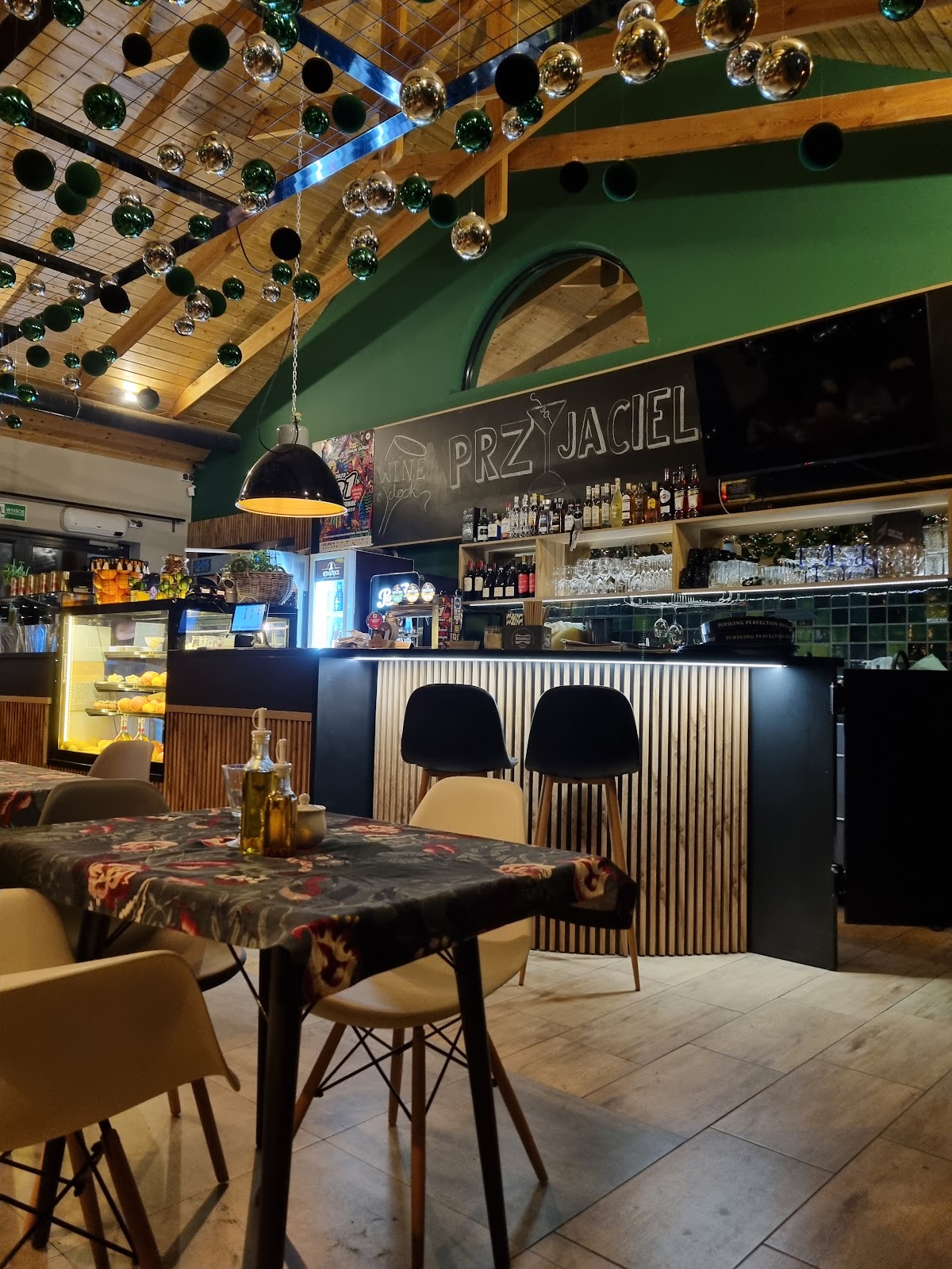 תמונה עבור Restauracja U Przyjaciół