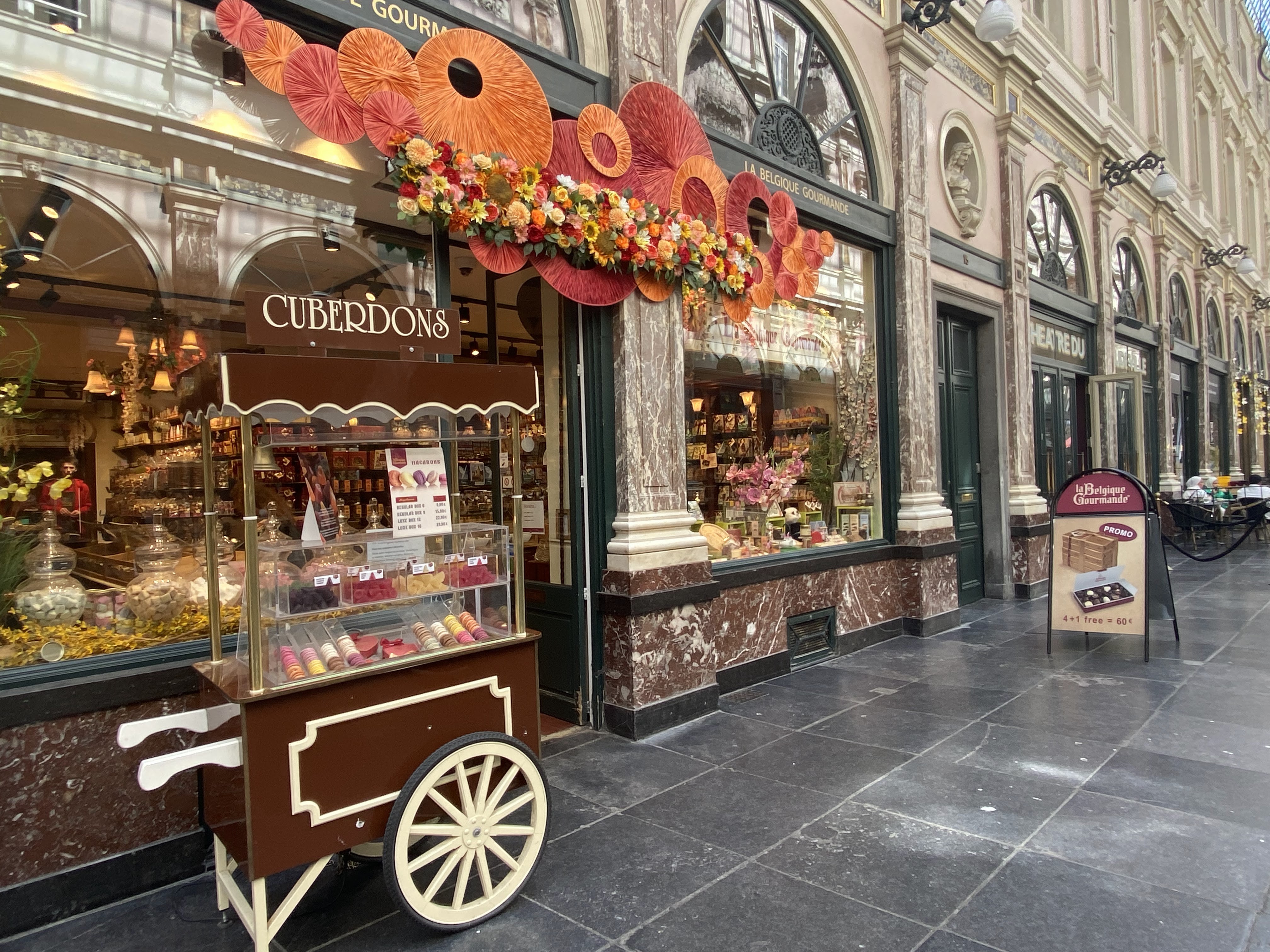 Галерея Сен-Юбер (Galeries Royales Saint-Hubert)