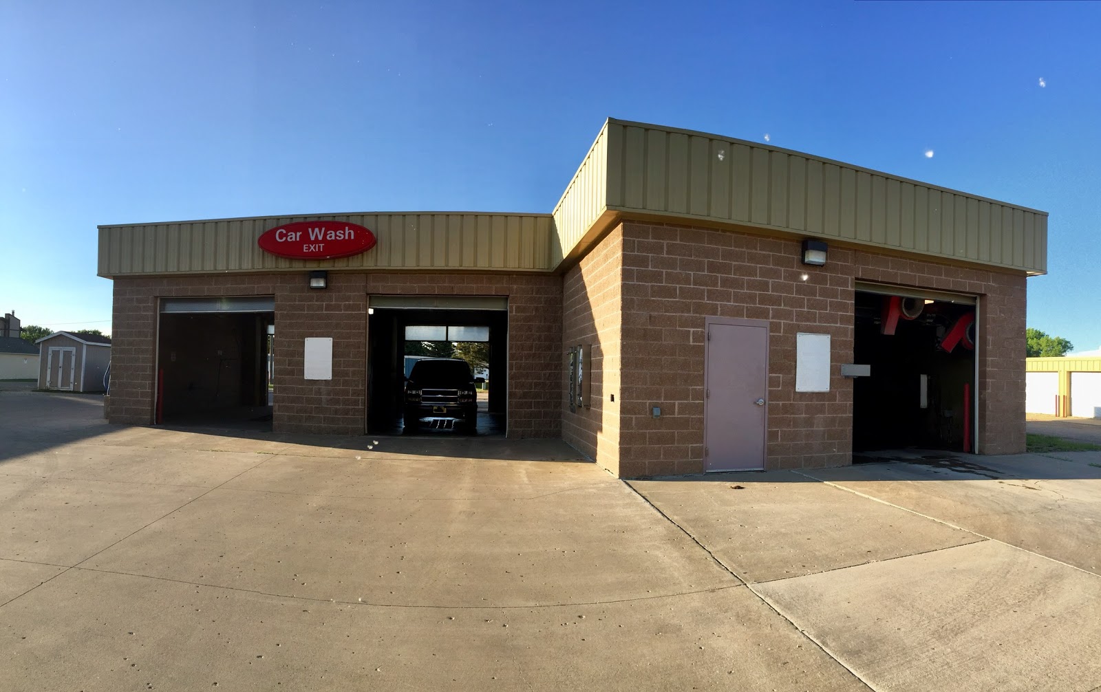 Picture for Safari Car Wash Cafe