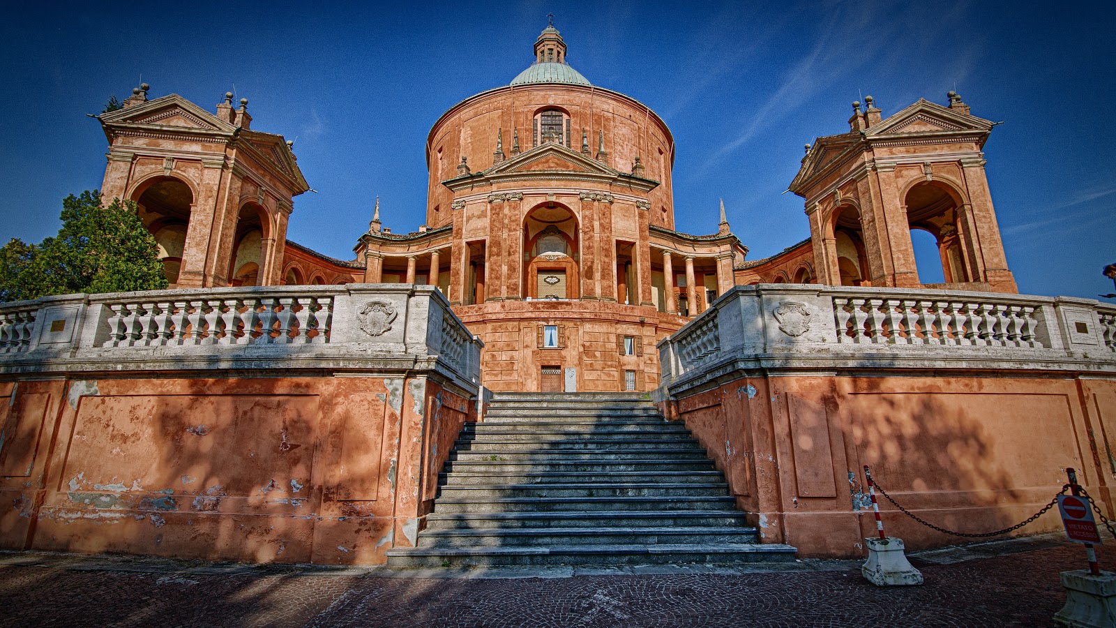 Santuario di Madonna di San Luca