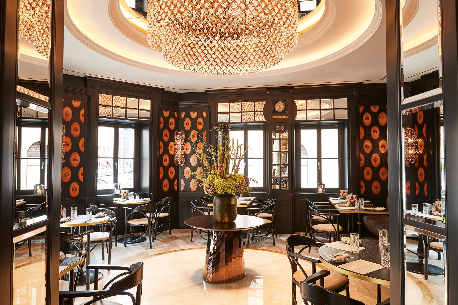 תמונה עבור Schwarzreiter Tagesbar & Restaurant