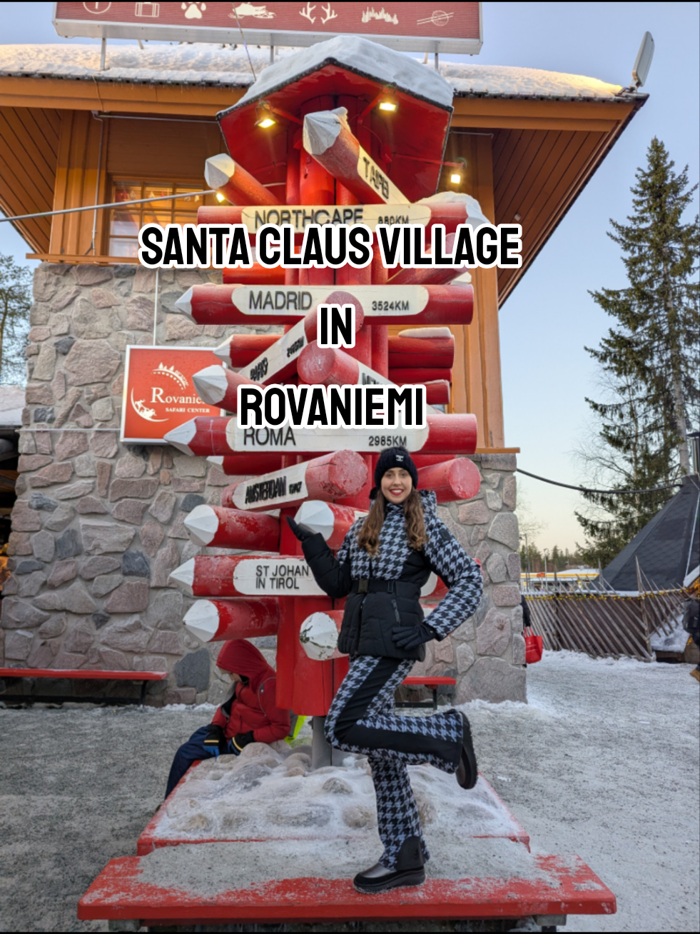 שדה התעופה סאאריבה (SantaPark / Santa Claus Village, רובאניеми)