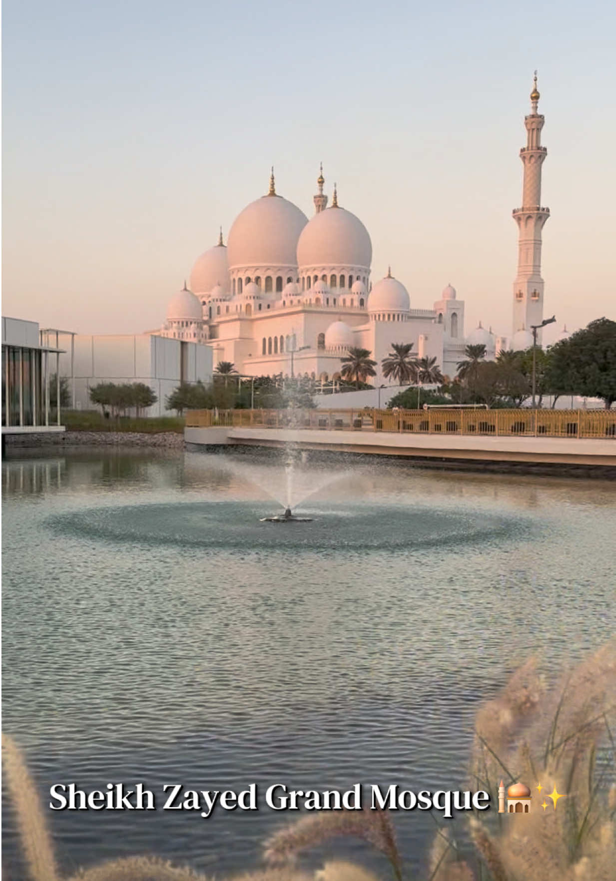 Sheikh Zayed Grand Mosque Center