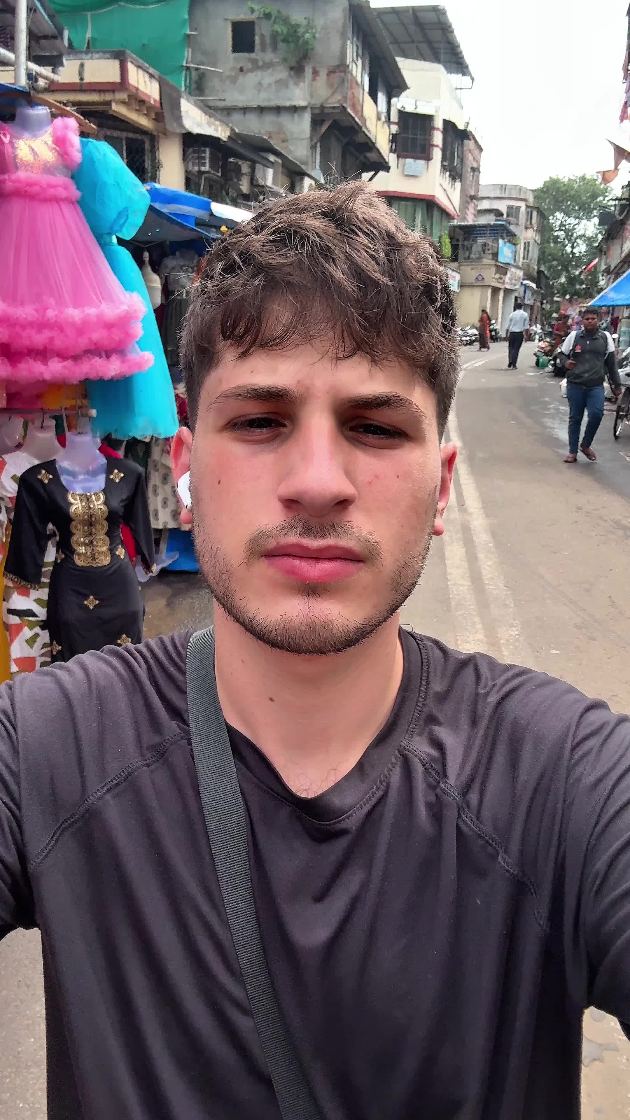 שוק קולבה (Colaba Causeway Market)