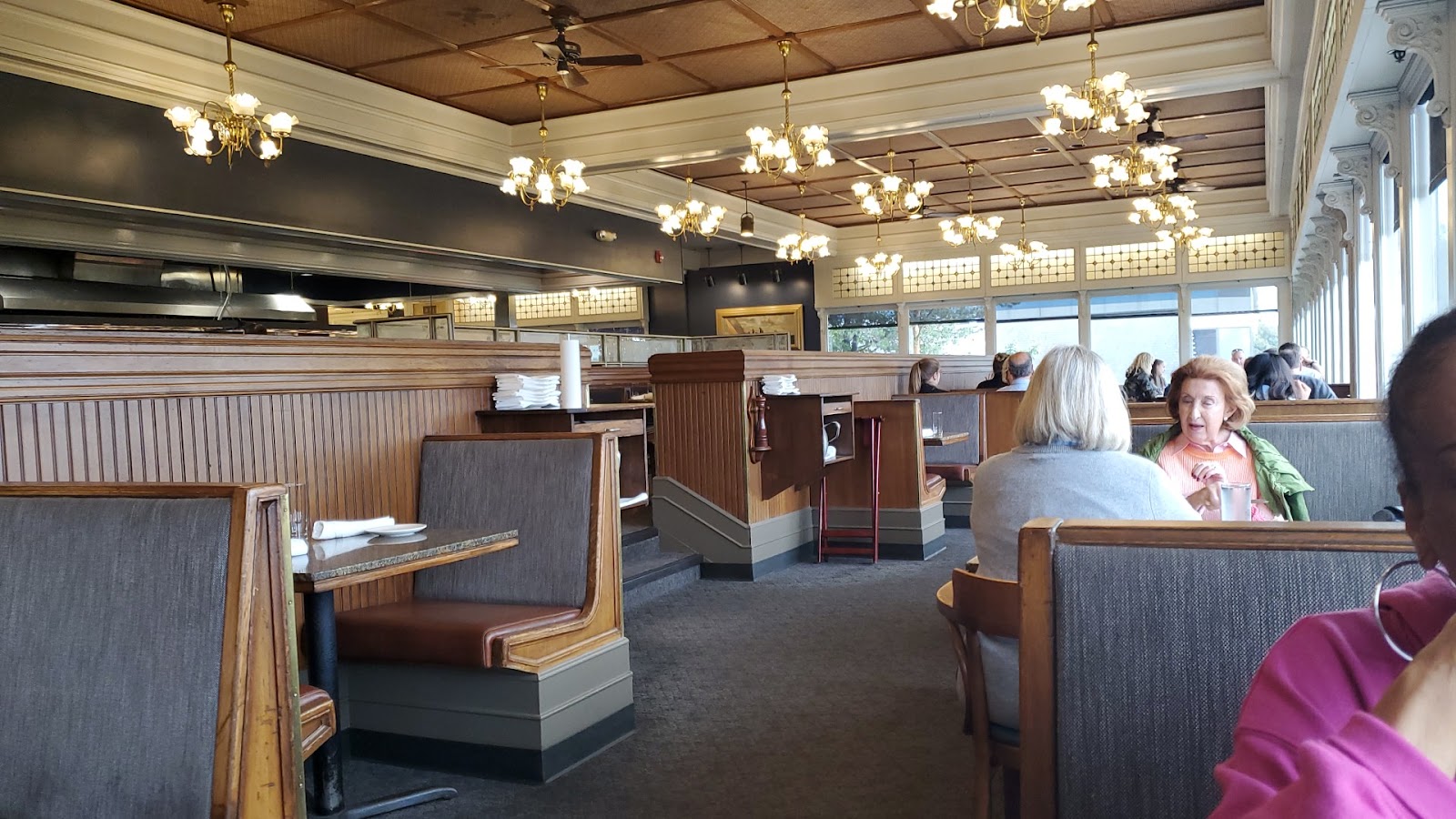 Picture for Simon & Seaforts Saloon & Grill