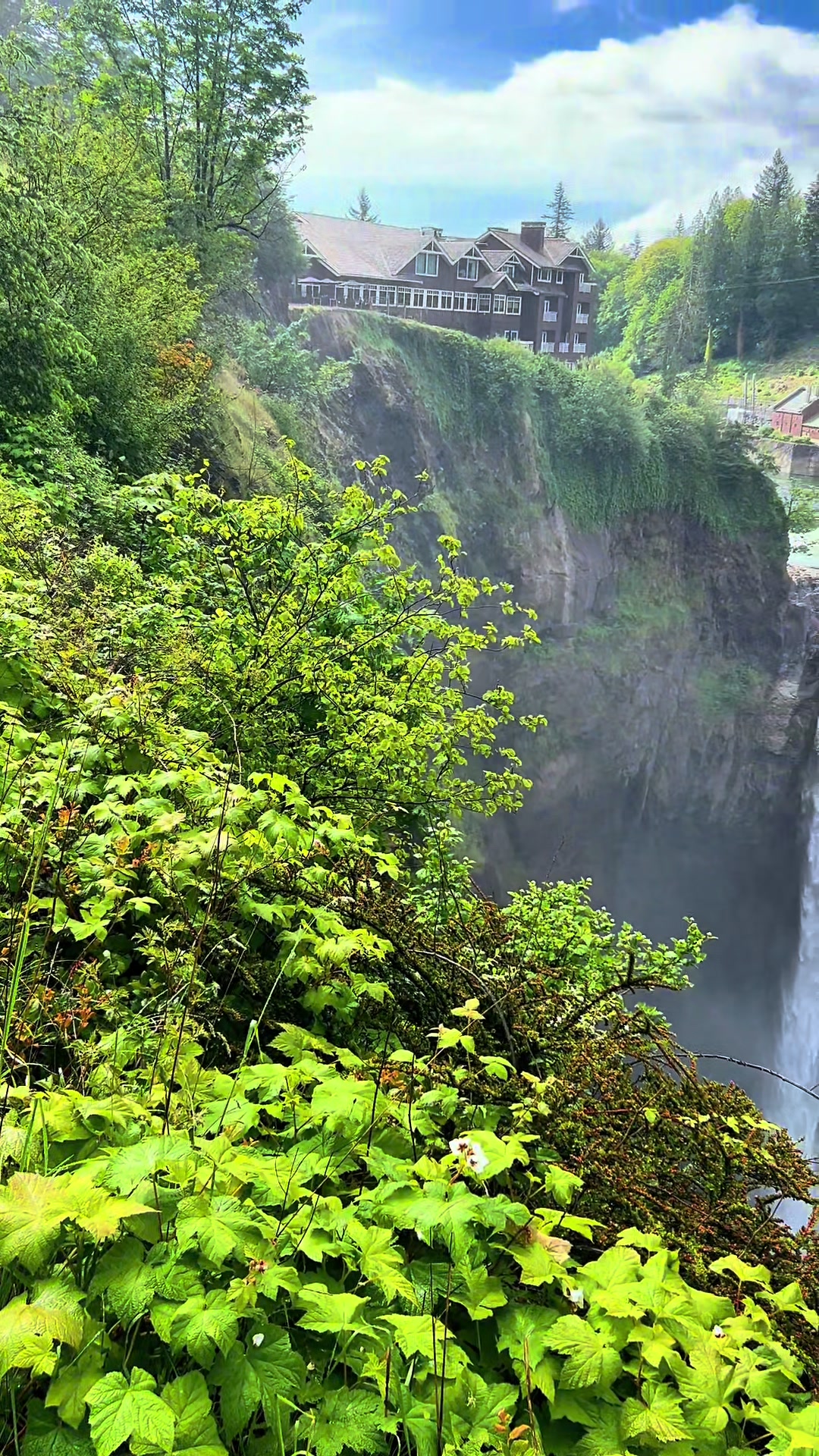 Snoqualmie Falls
