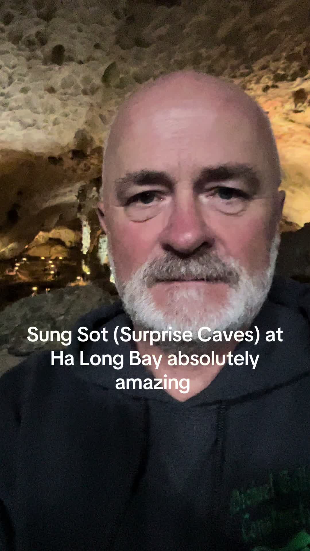Sung Sot Cave (Surprise Cave)
